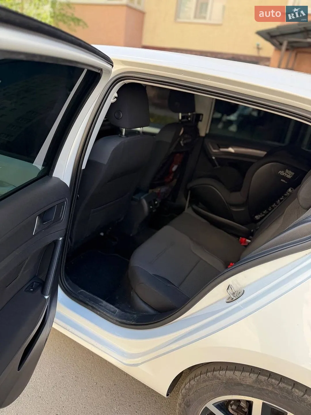 2019 Volkswagen Golf - мініатюра 10