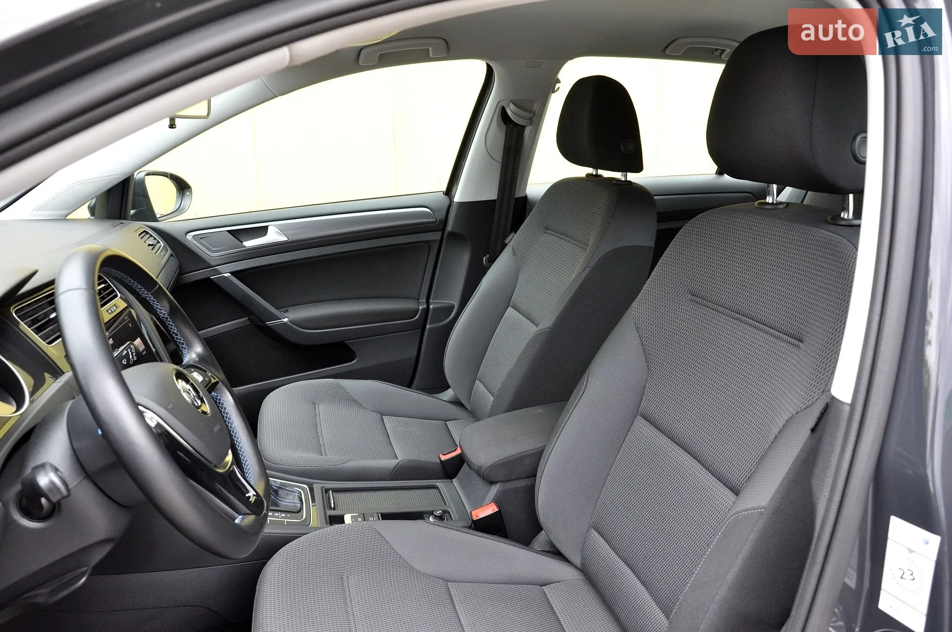 2020 Volkswagen Golf - мініатюра 18