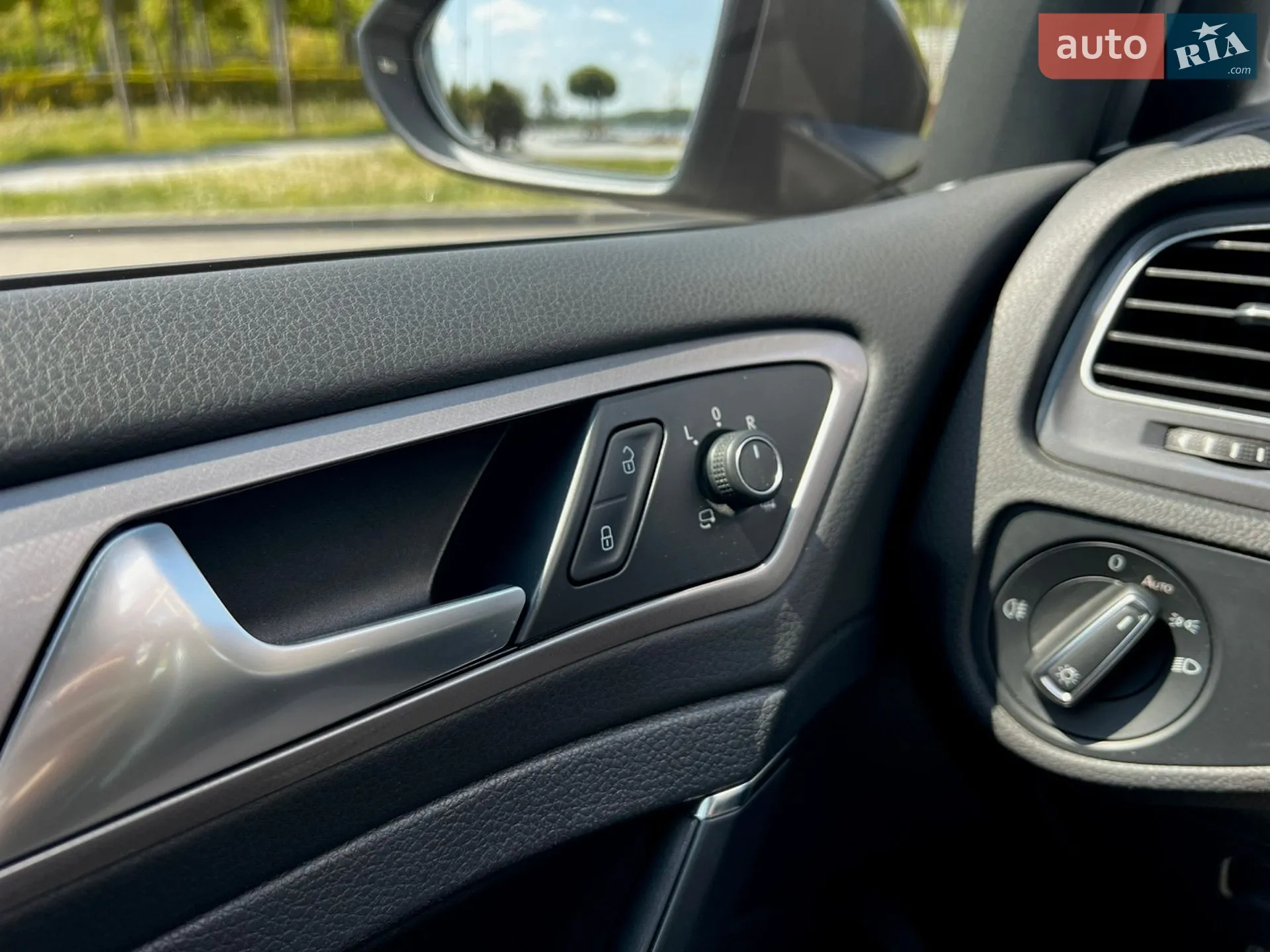 2014 Volkswagen Golf - мініатюра 13