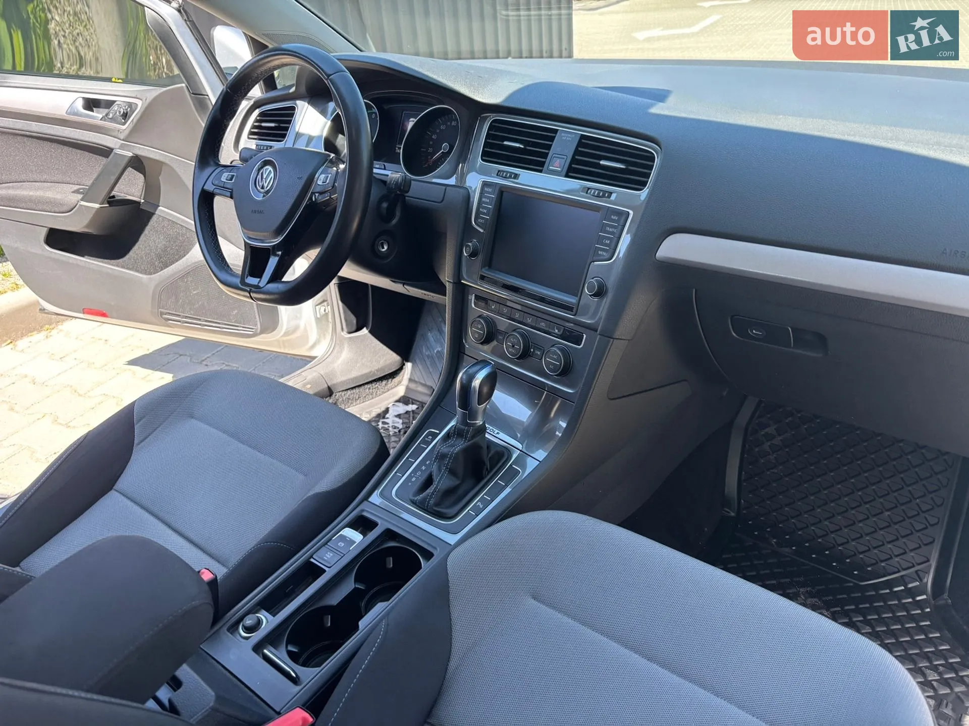 2016 Volkswagen Golf - мініатюра 24