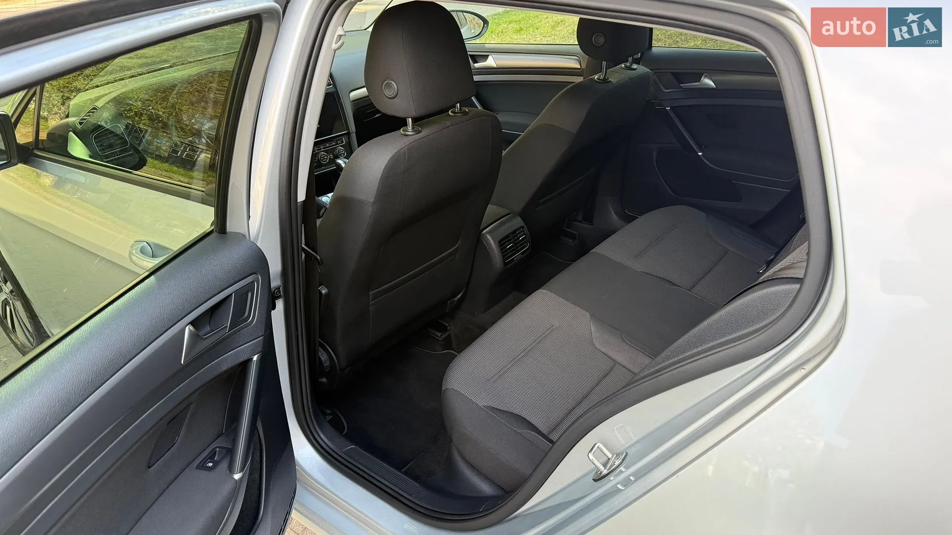 2019 Volkswagen Golf - мініатюра 15
