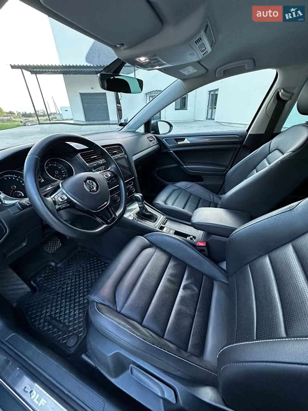 2017 Volkswagen Golf - мініатюра 11