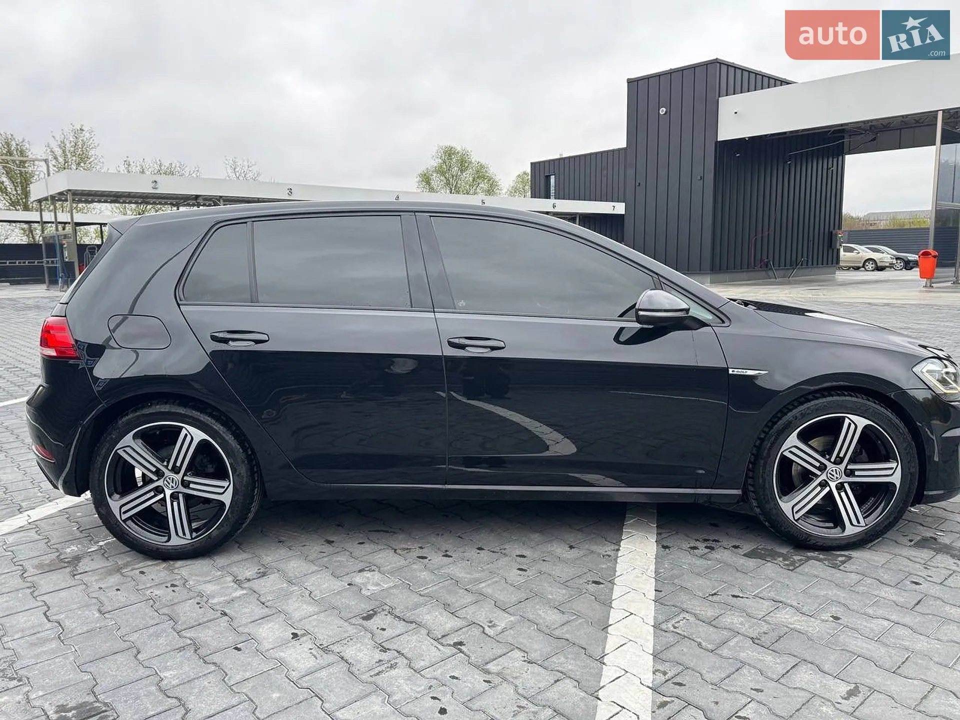 2017 Volkswagen Golf - мініатюра 6