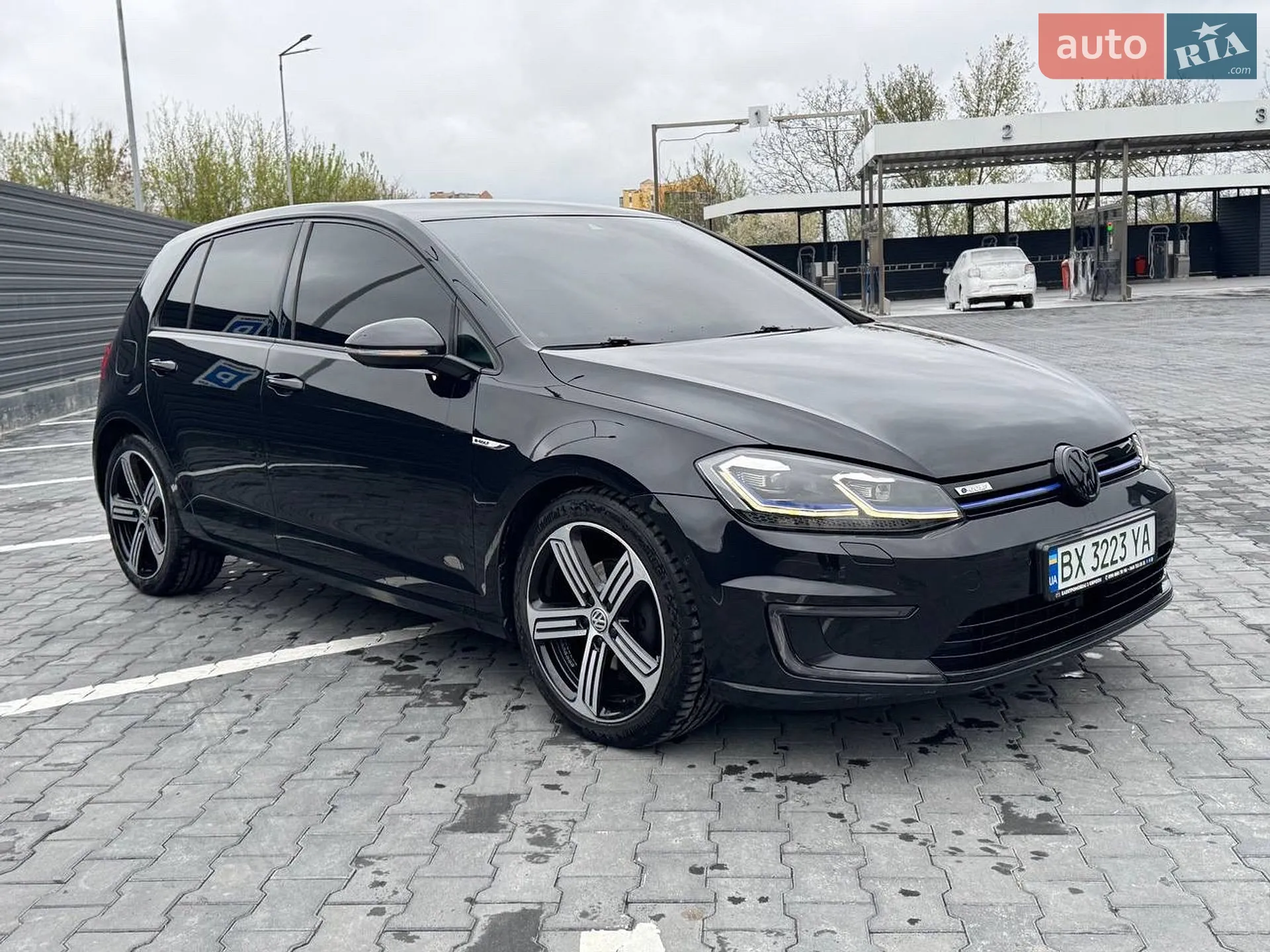 2017 Volkswagen Golf - мініатюра 2