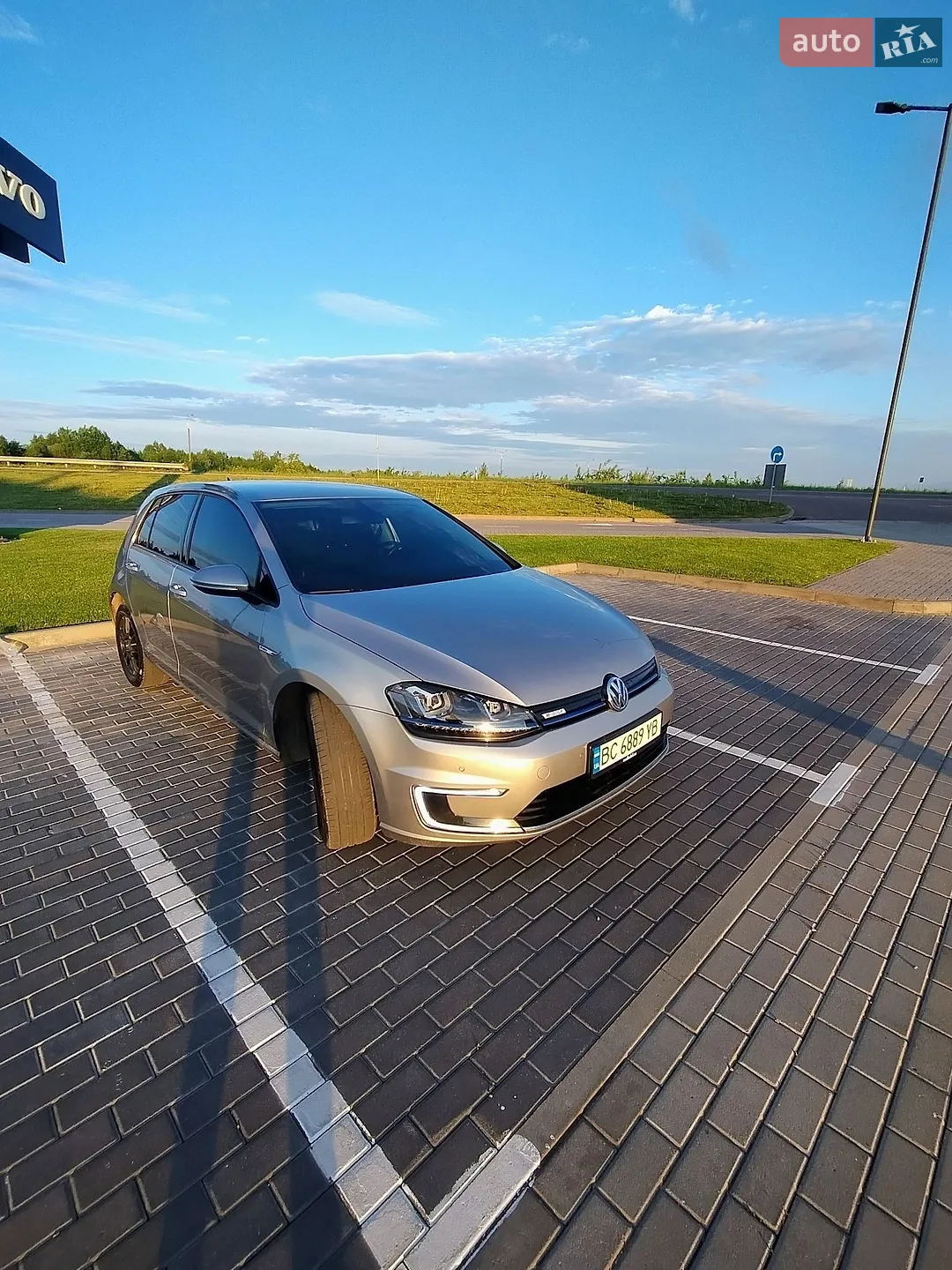 2015 Volkswagen Golf - мініатюра 2