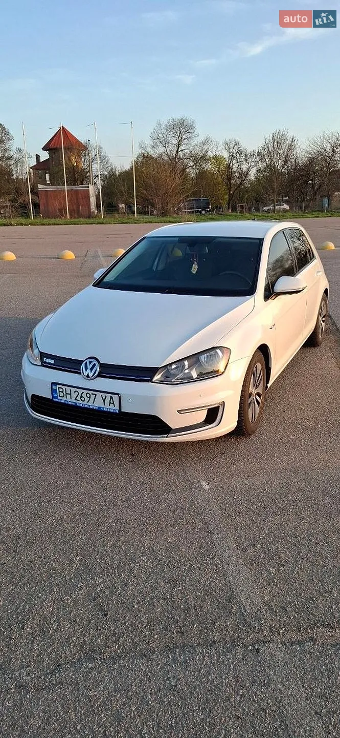 2016 Volkswagen Golf - фото 1