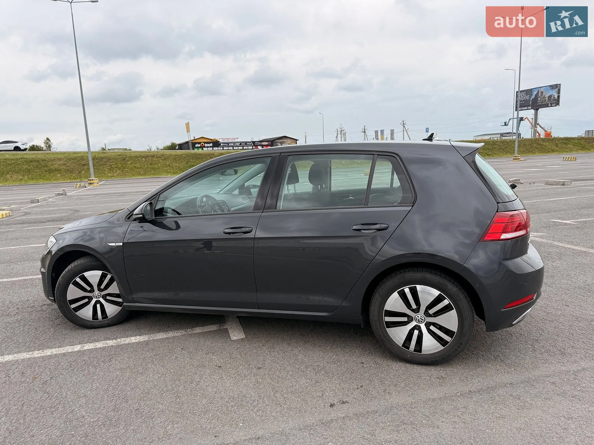 2020 Volkswagen Golf - мініатюра 3