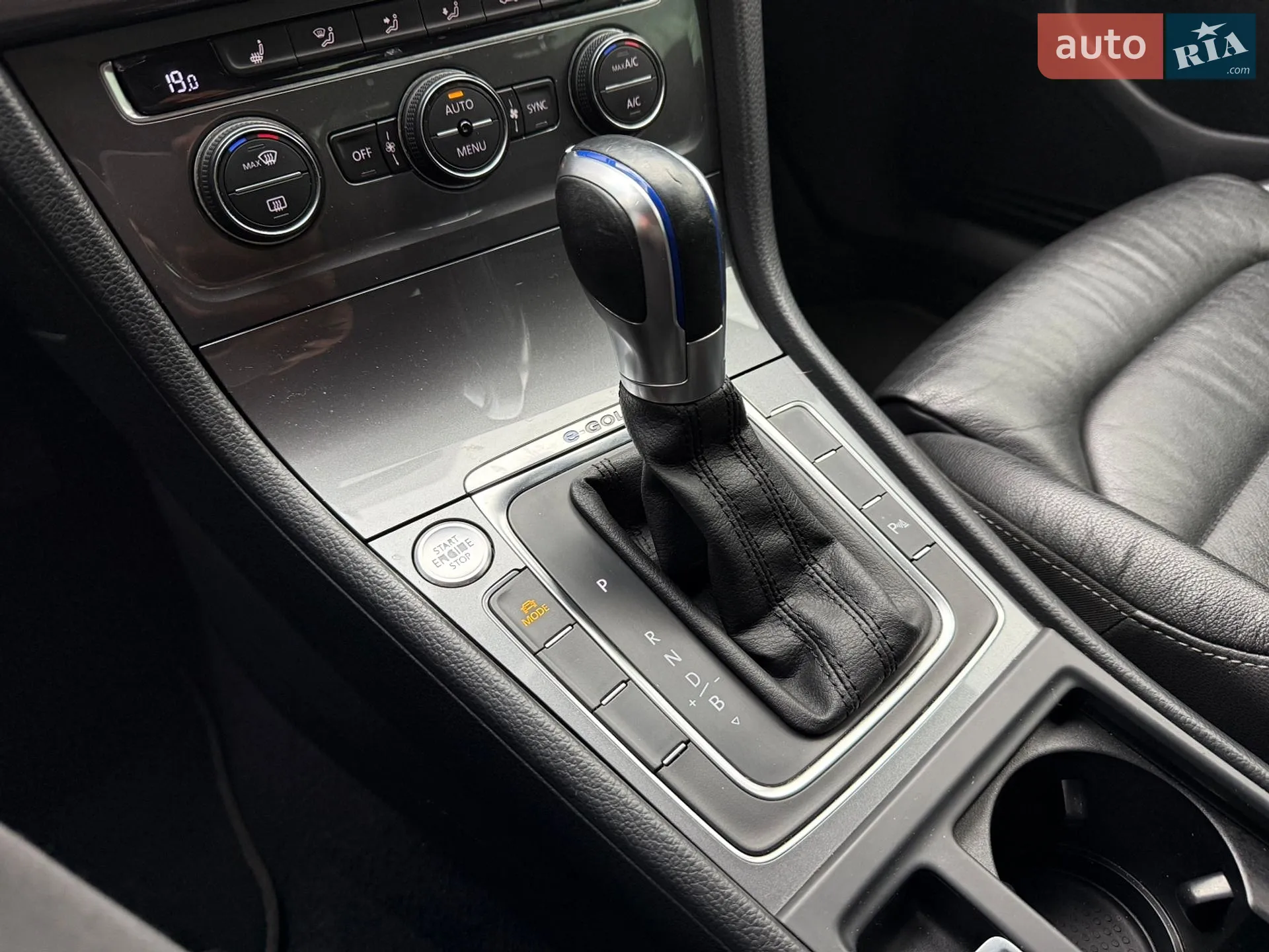 2014 Volkswagen Golf - мініатюра 26
