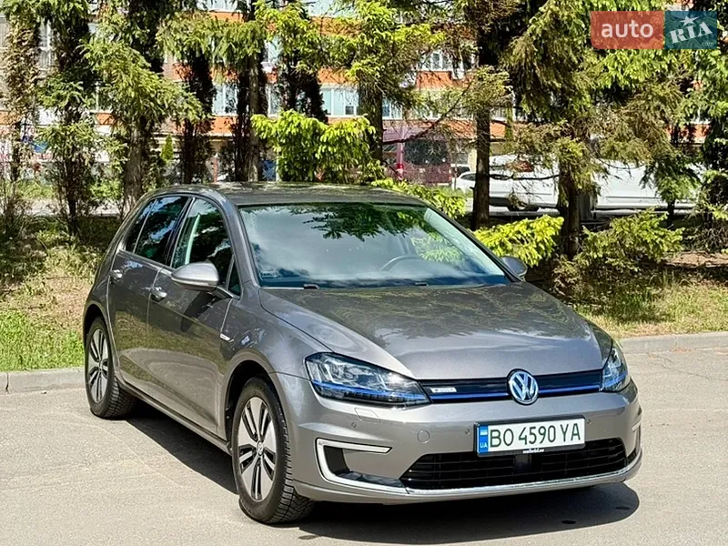 Volkswagen e-Golf 2017 VIN WVWZZZAUZJ8902122 фото оголошення 19 з 44