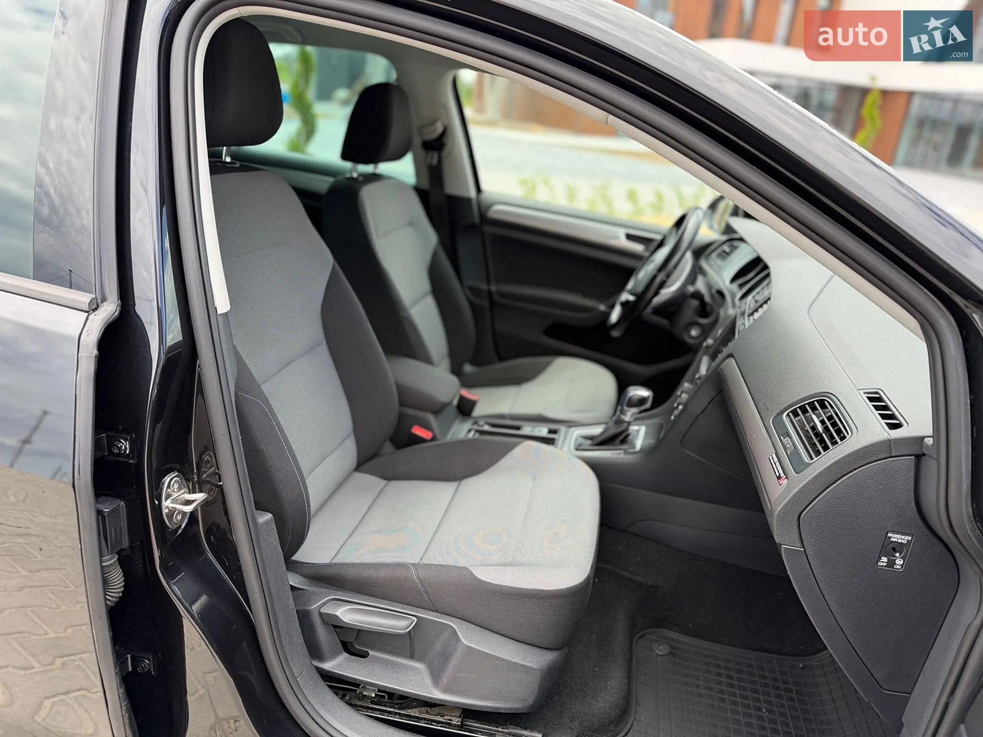 Volkswagen e-Golf 2014 VIN WVWZZZAUZFW904659 фото оголошення 10 з 32