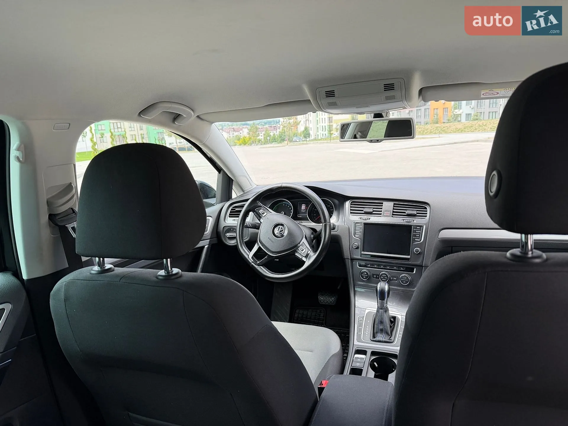 Volkswagen e-Golf 2014 VIN WVWZZZAUZFW904659 фото оголошення 13 з 32
