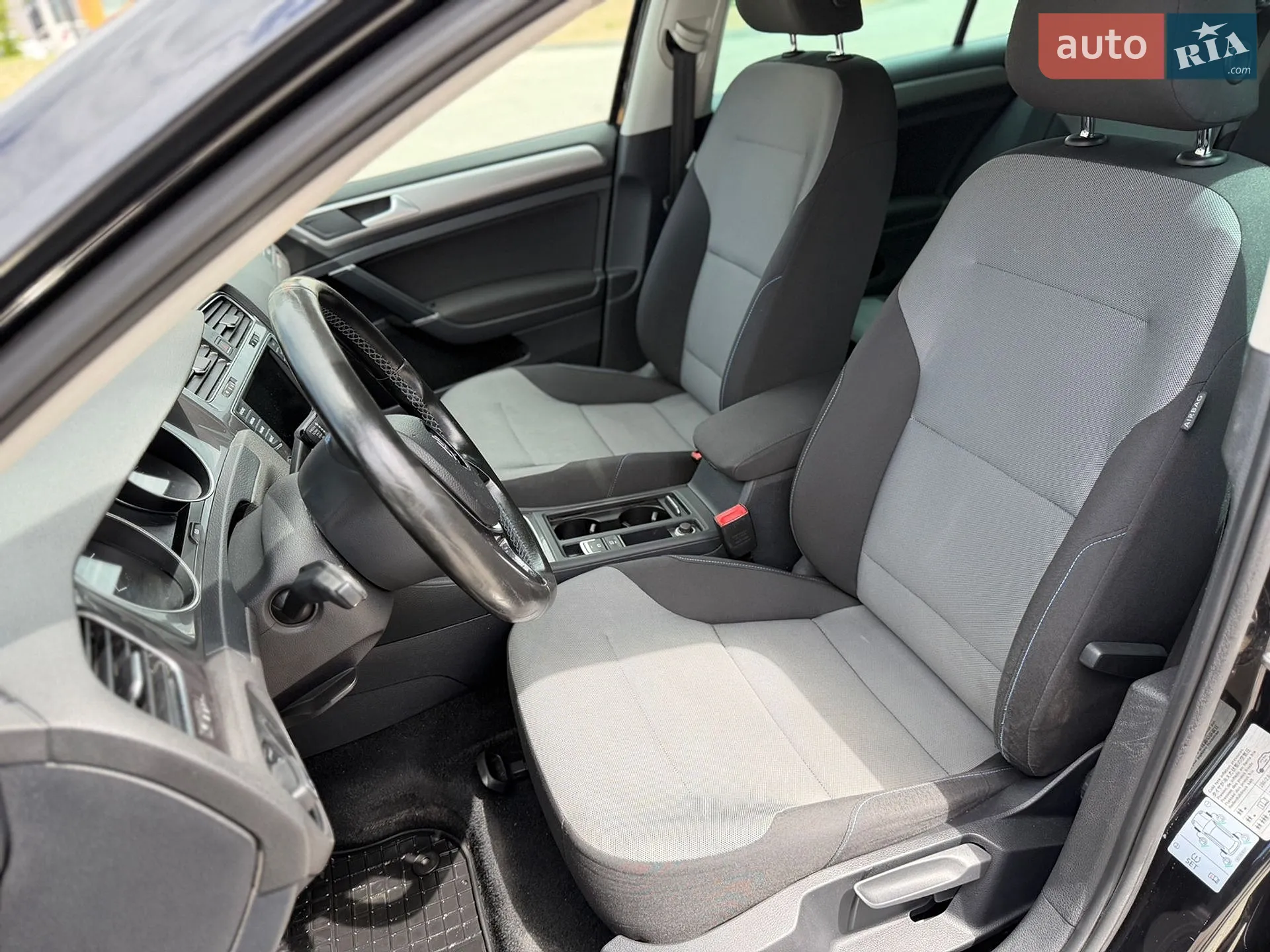 2014 Volkswagen Golf - мініатюра 21