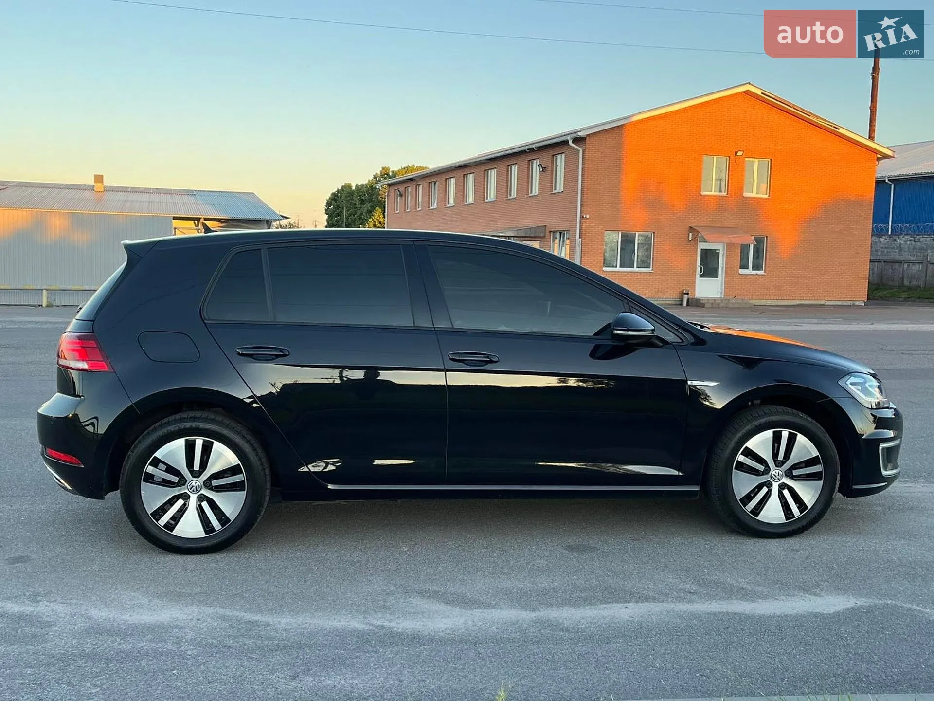 2018 Volkswagen Golf - мініатюра 9