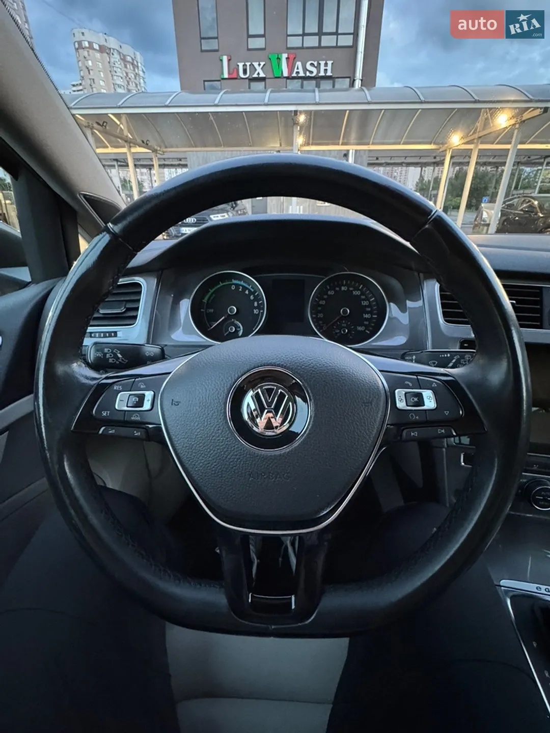 2014 Volkswagen Golf - мініатюра 32