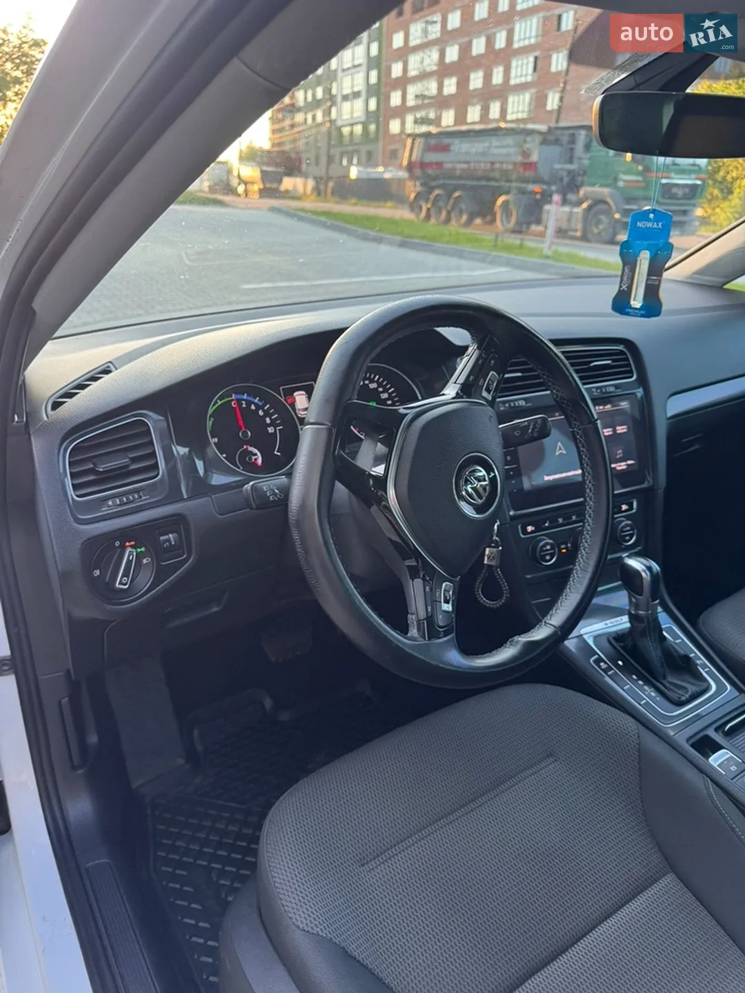 2017 Volkswagen Golf - мініатюра 46