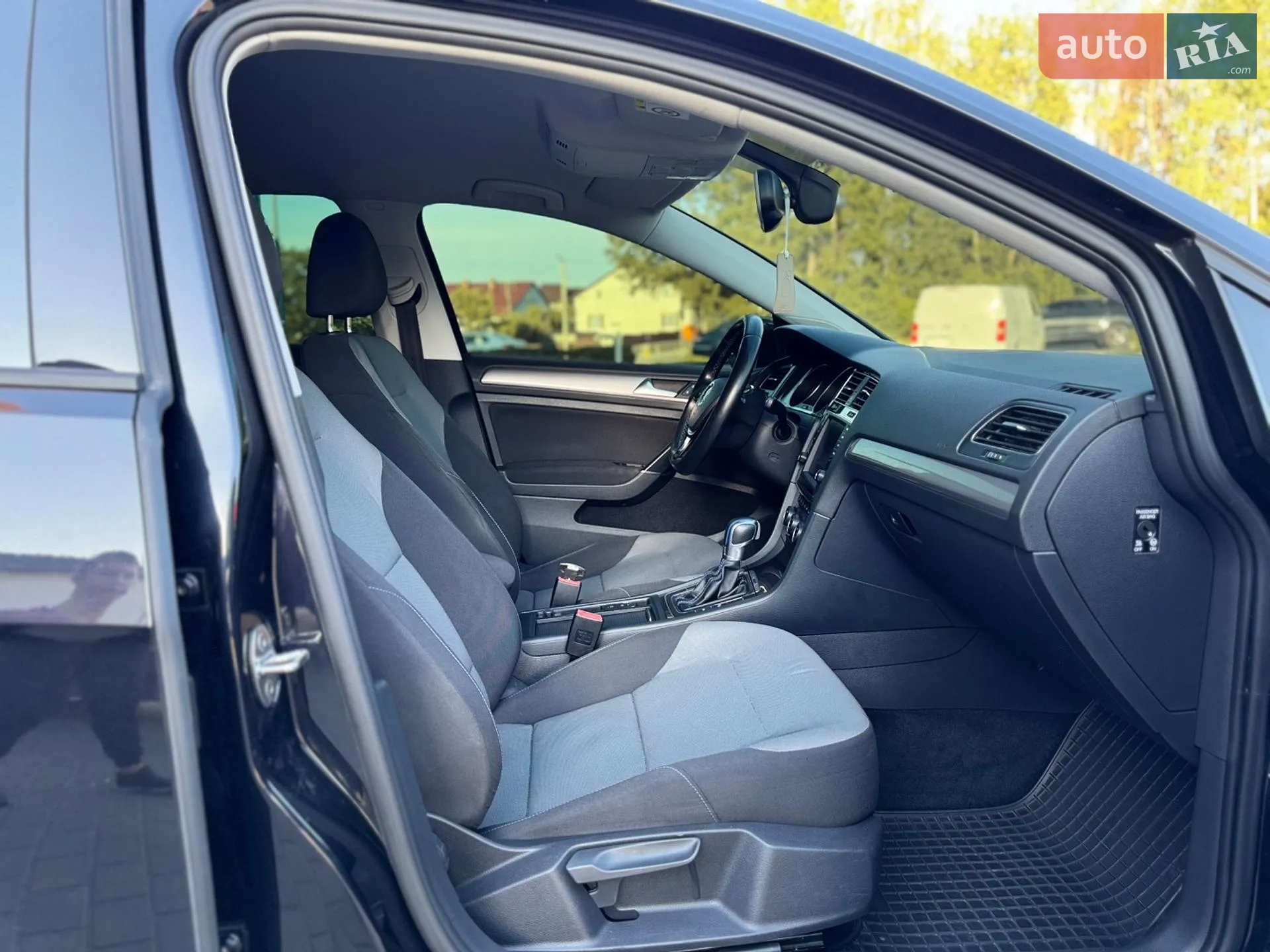 2014 Volkswagen Golf - мініатюра 25