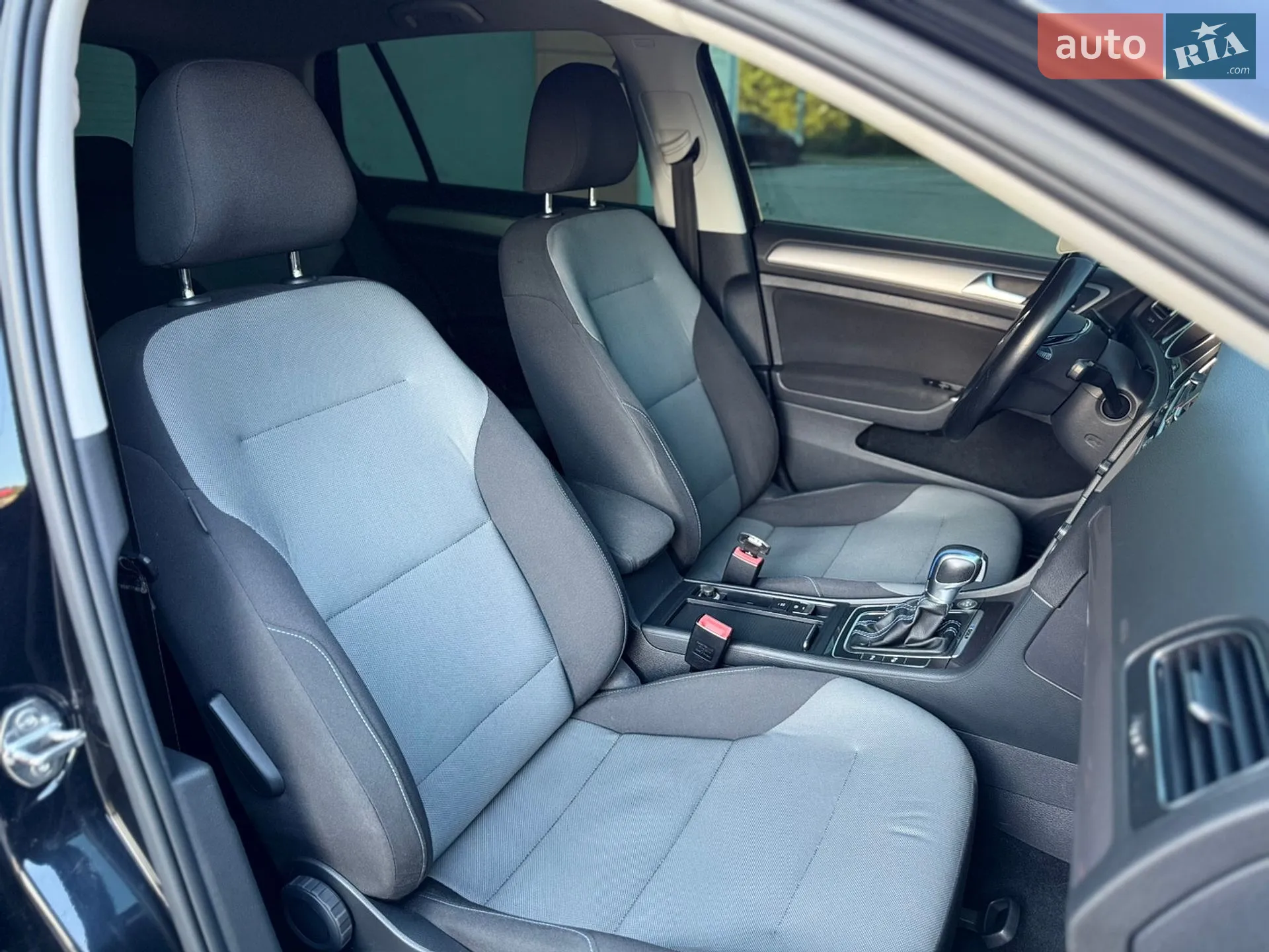 2014 Volkswagen Golf - мініатюра 29