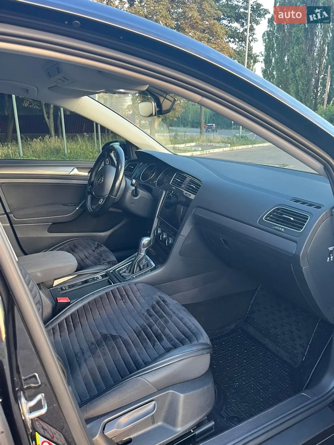 2019 Volkswagen Golf - мініатюра 10