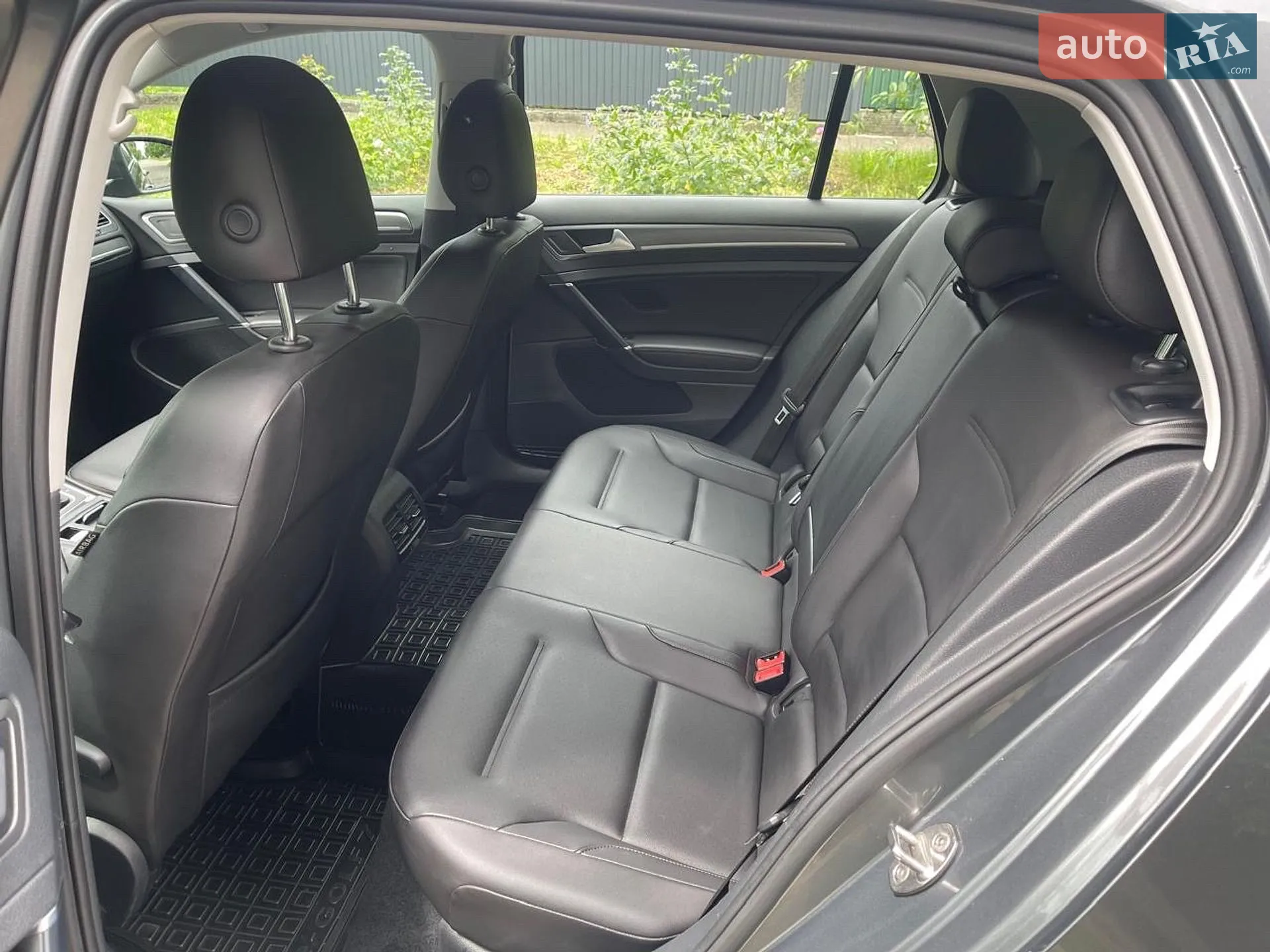 2019 Volkswagen Golf - мініатюра 17