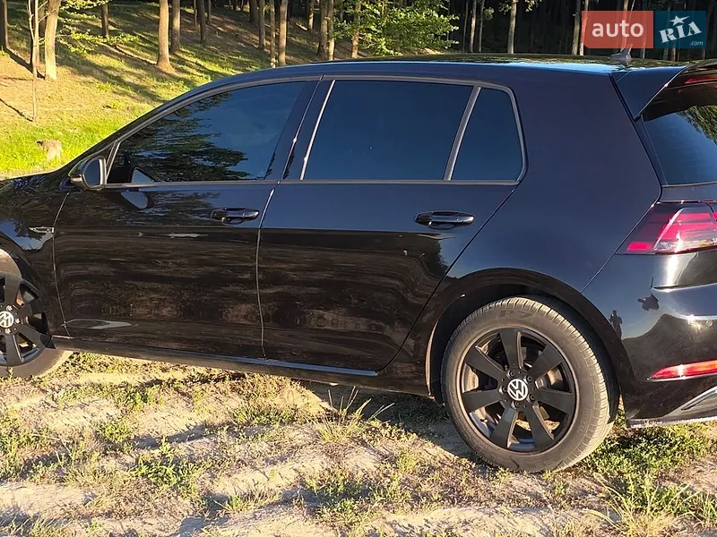 Volkswagen e-Golf 2018 VIN WVWZZZAUZJ8907334 фото оголошення 7 з 41