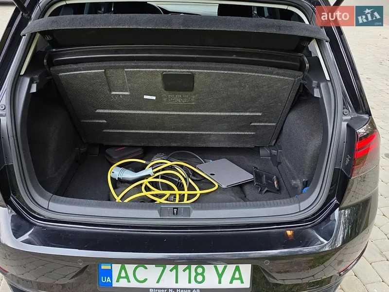Volkswagen e-Golf 2018 VIN WVWZZZAUZJ8907334 фото оголошення 16 з 41