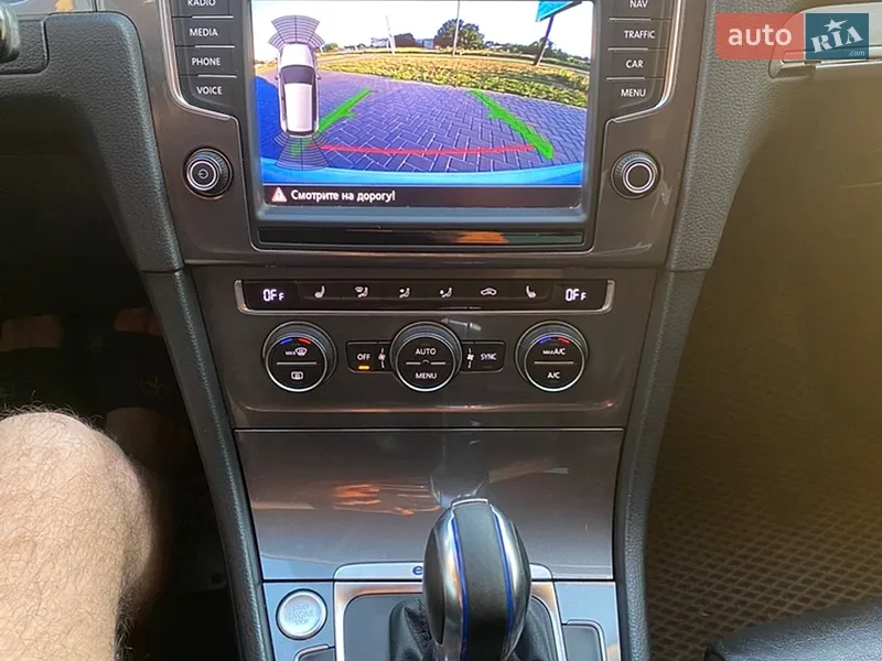 Volkswagen e-Golf 2014 VIN WVWZZZAUZFW904451 фото оголошення 12 з 34
