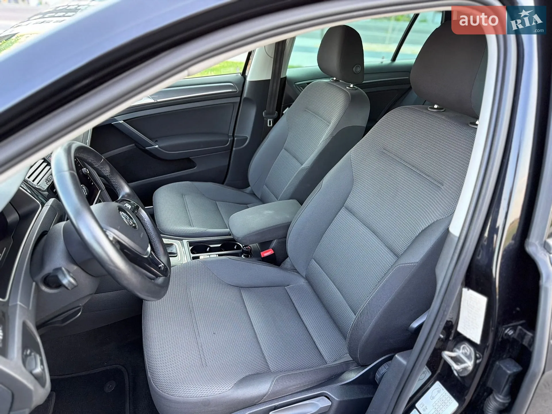 2019 Volkswagen Golf - мініатюра 21