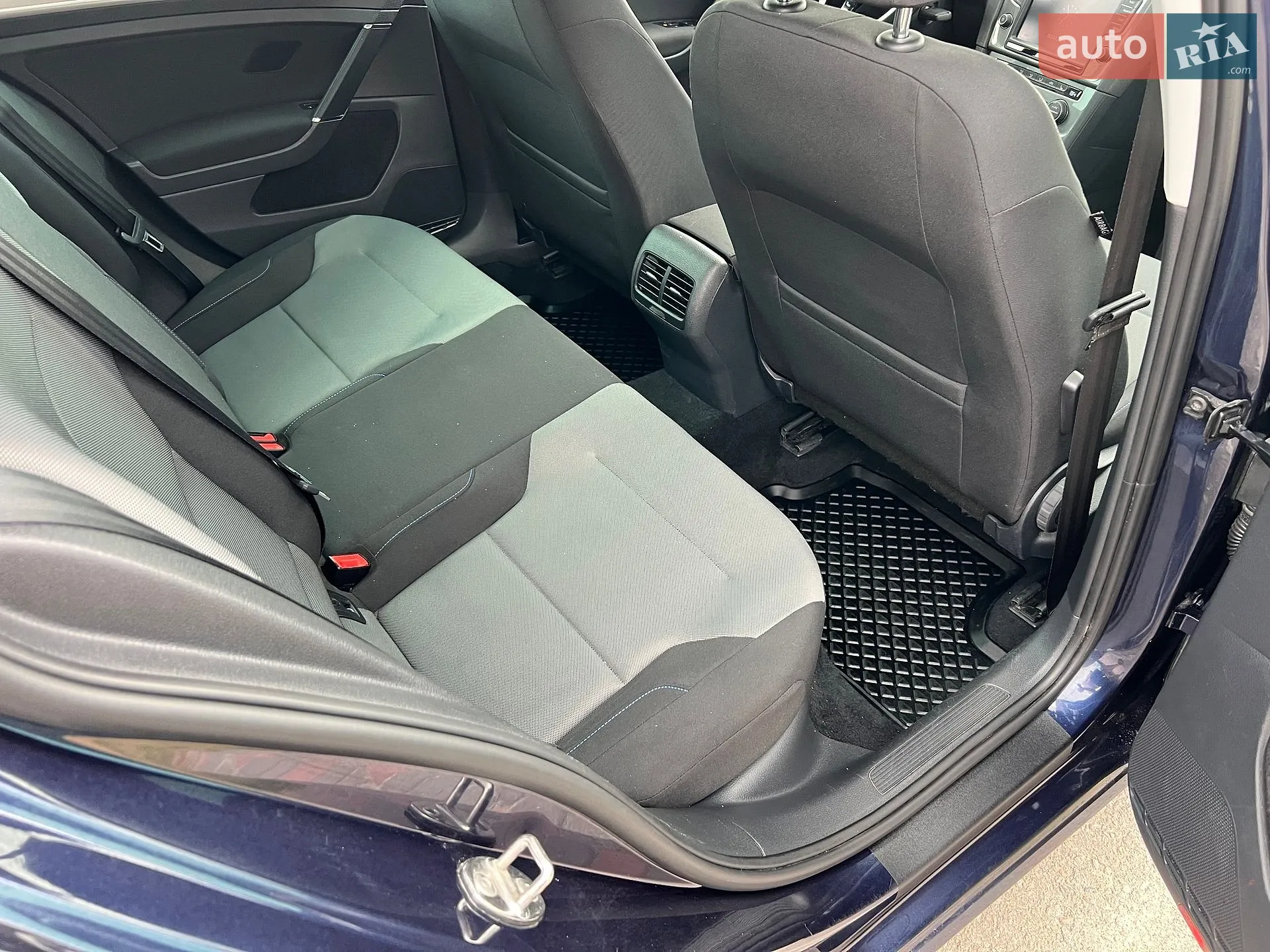 2015 Volkswagen Golf - мініатюра 18