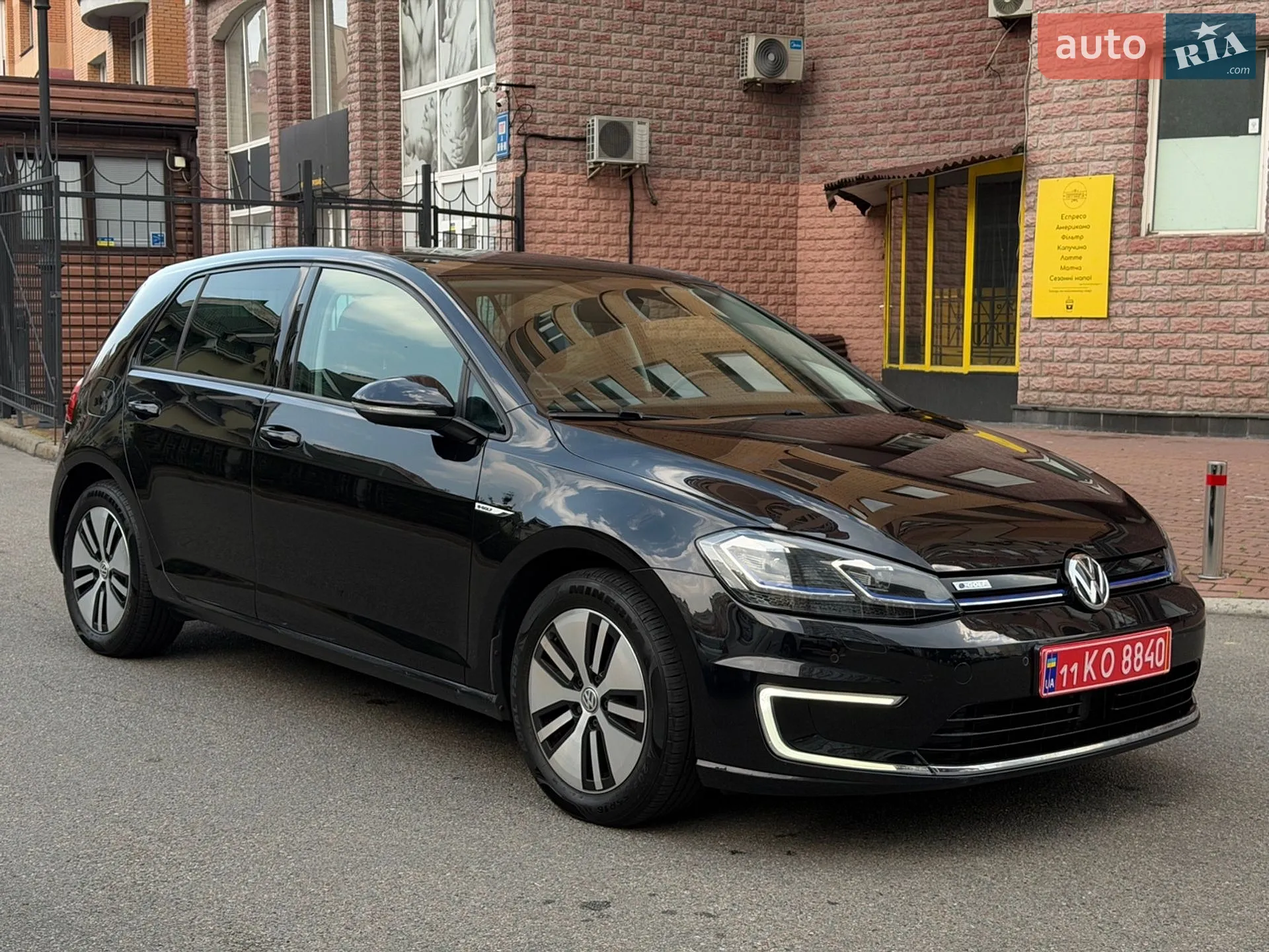 2017 Volkswagen Golf - мініатюра 2