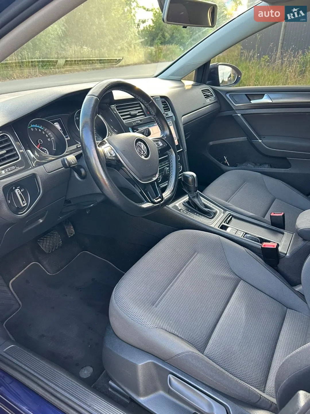 2020 Volkswagen Golf - мініатюра 17