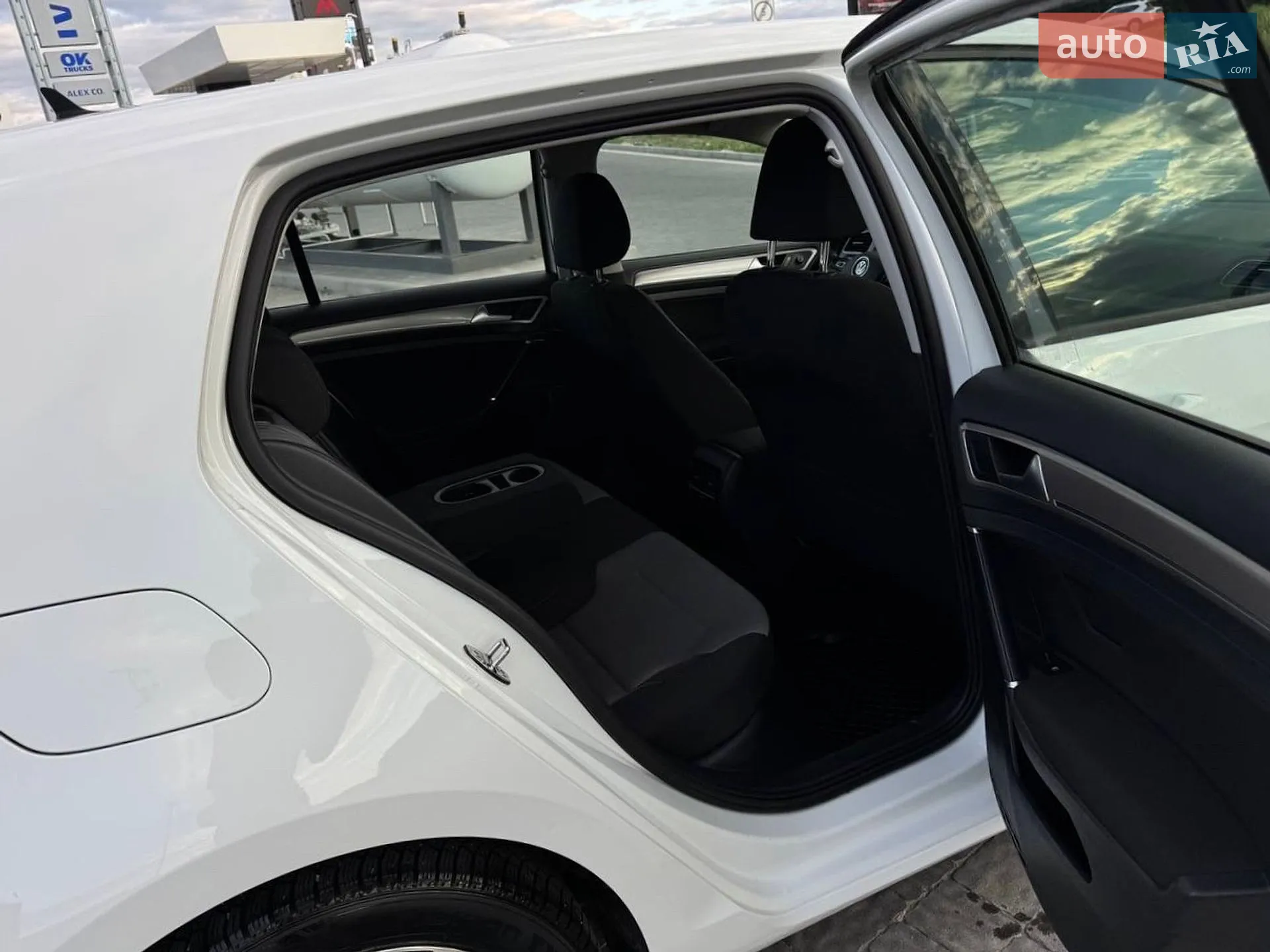 2015 Volkswagen Golf - мініатюра 35