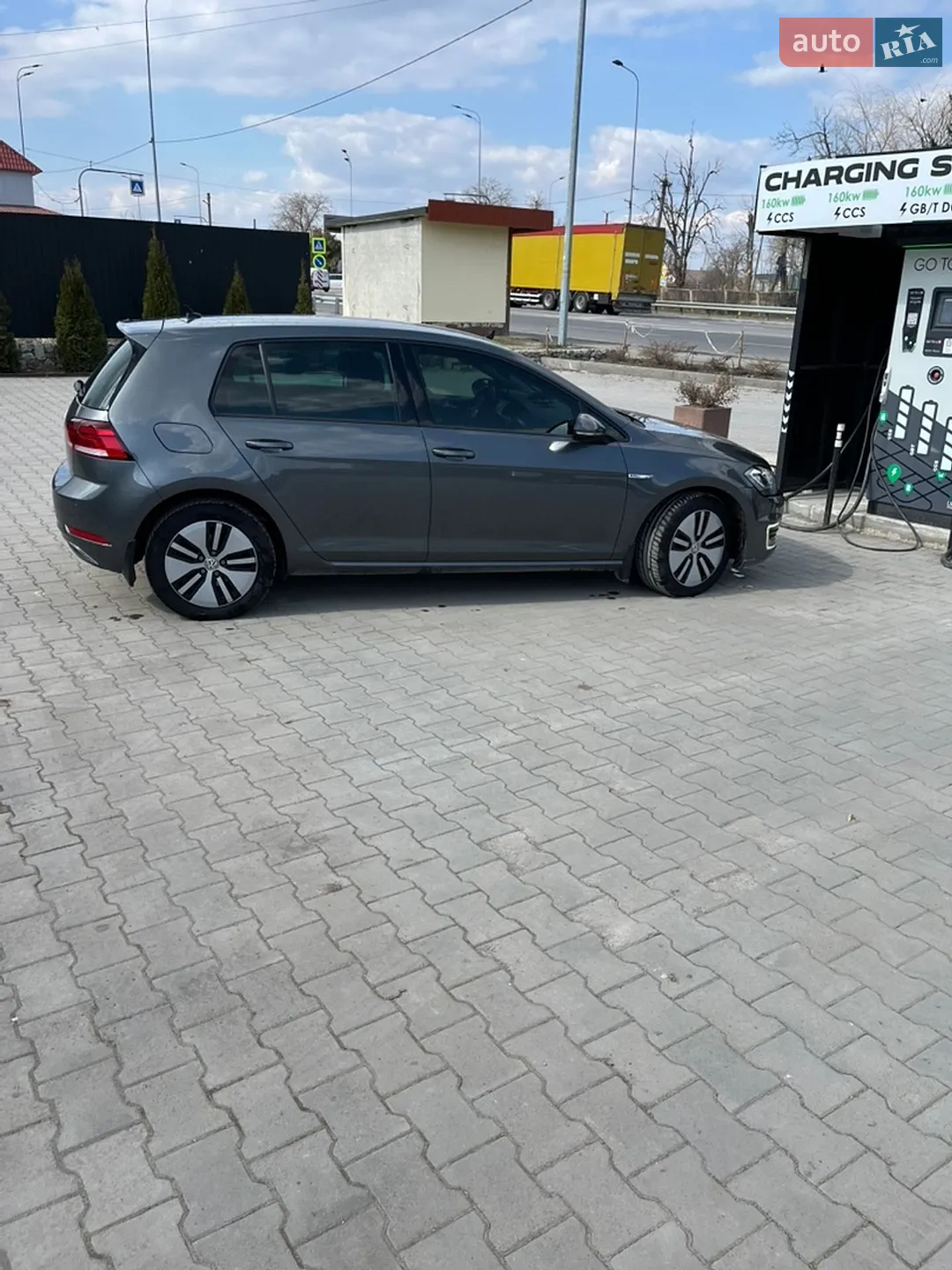 2020 Volkswagen Golf - мініатюра 6