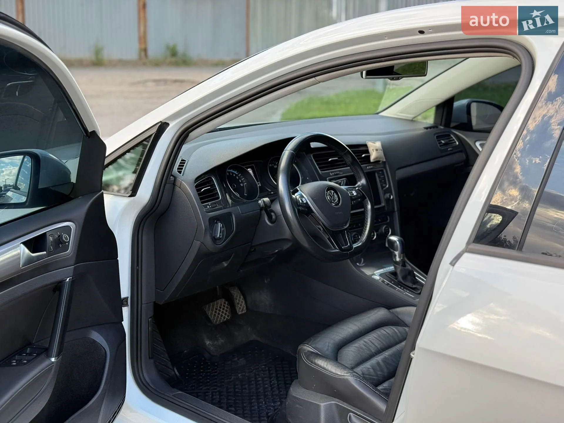 2015 Volkswagen Golf - мініатюра 13