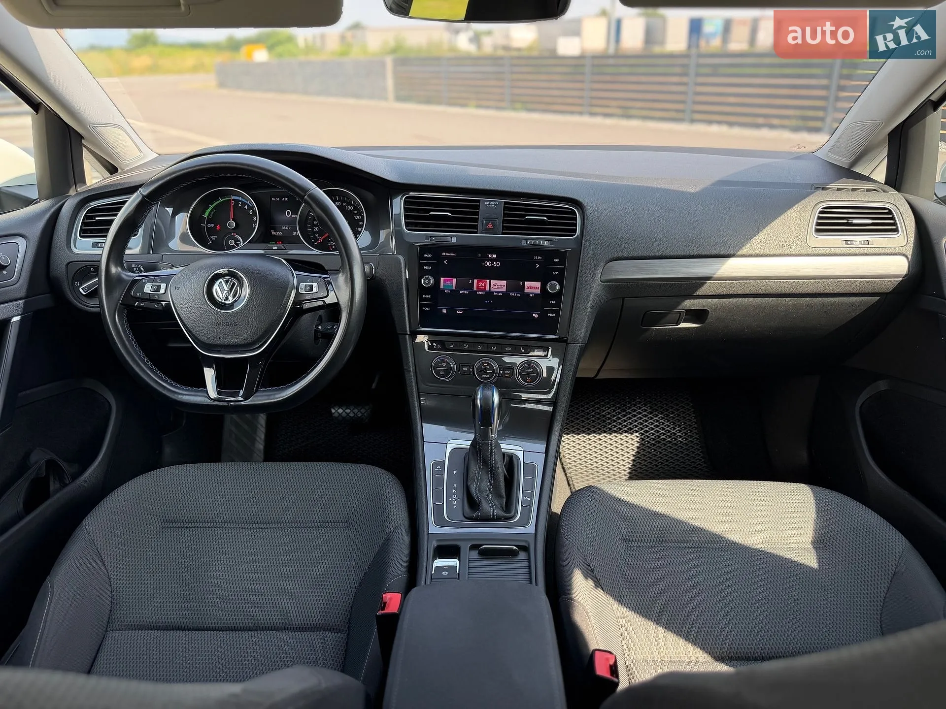 2019 Volkswagen Golf - мініатюра 26