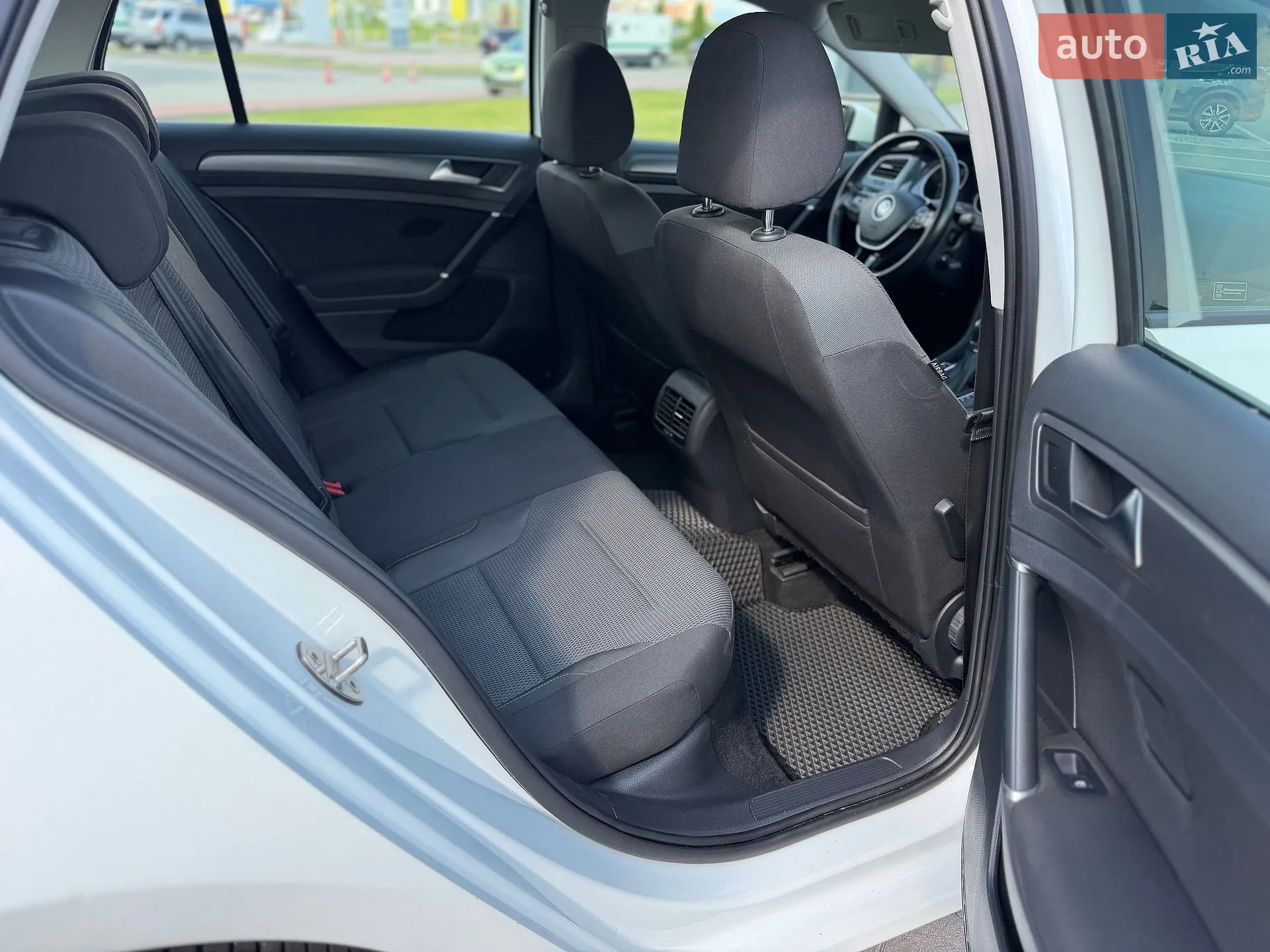 2019 Volkswagen Golf - мініатюра 30