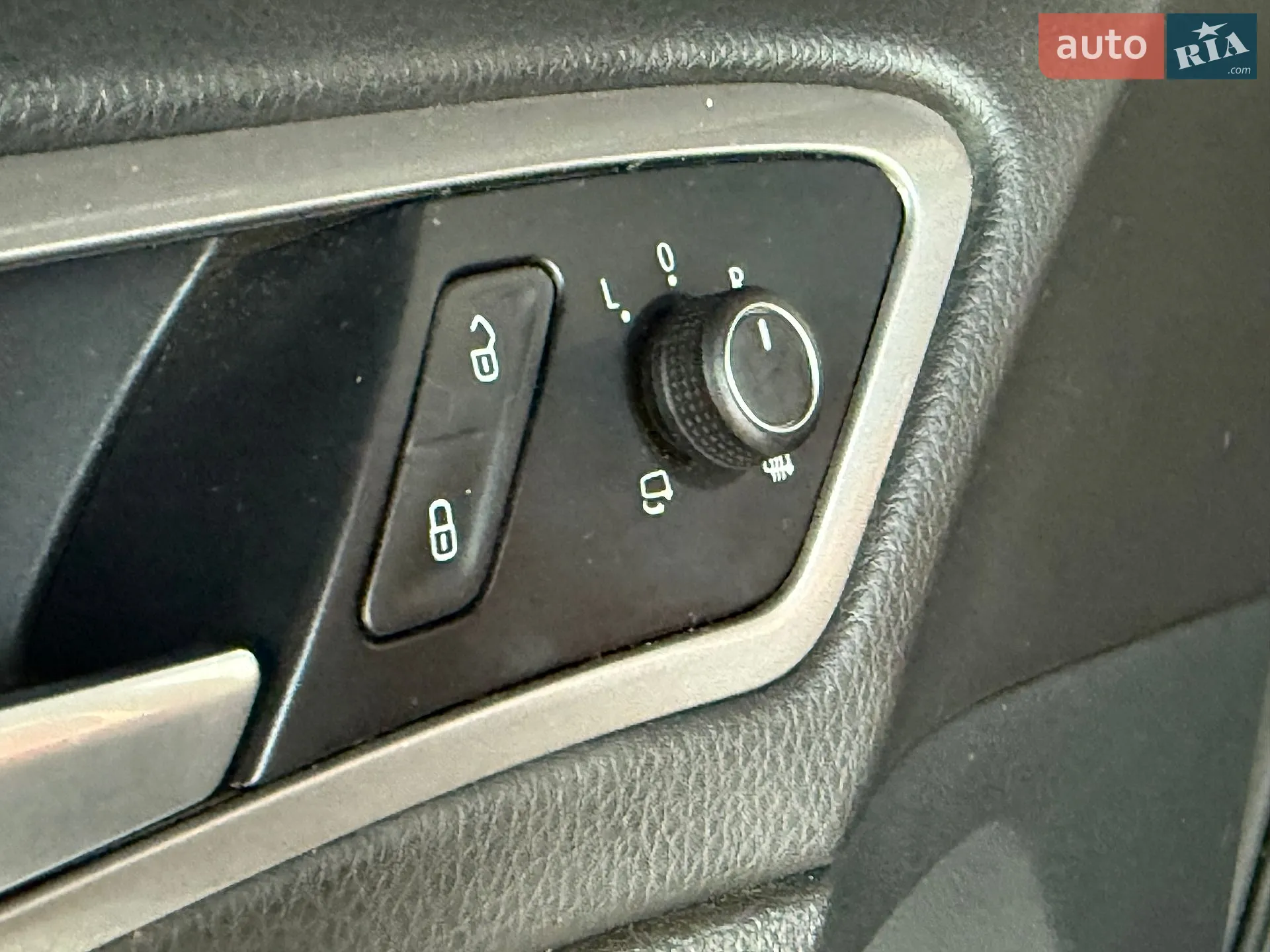 2015 Volkswagen Golf - мініатюра 35