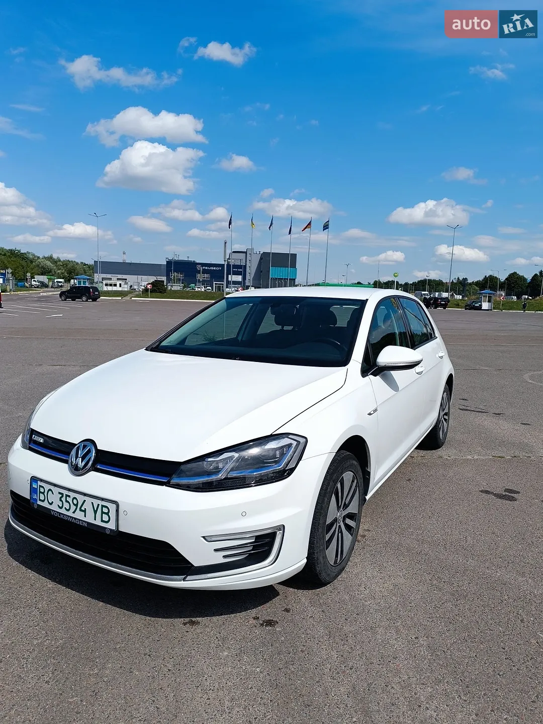 2019 Volkswagen Golf - мініатюра 2