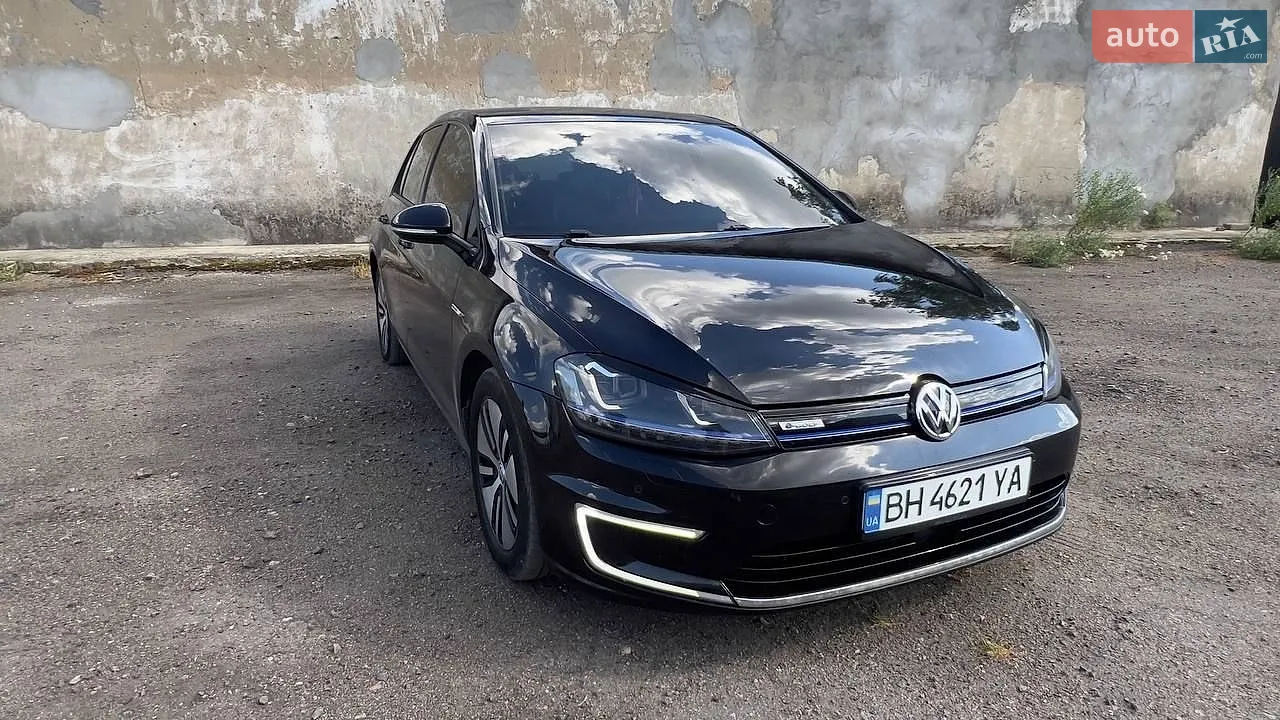 2016 Volkswagen Golf - фото 1