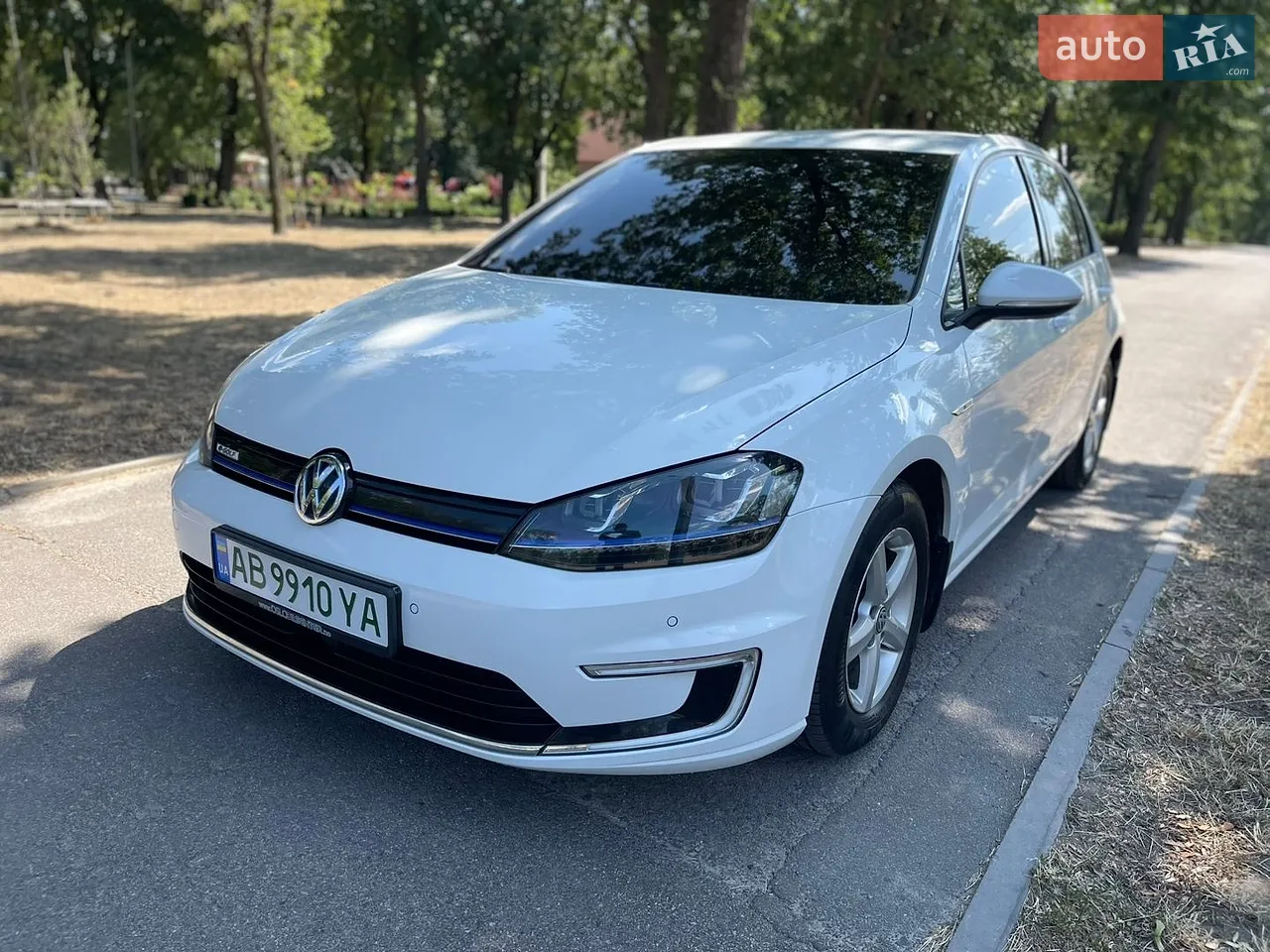 2014 Volkswagen Golf - мініатюра 27