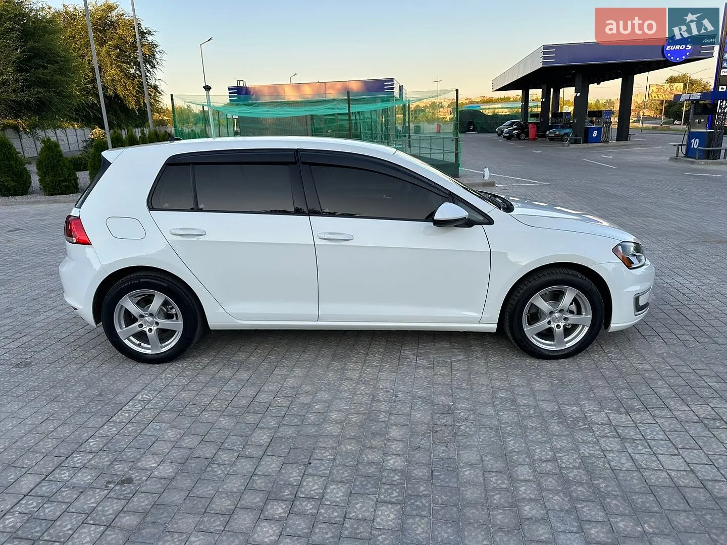 2016 Volkswagen Golf - мініатюра 5