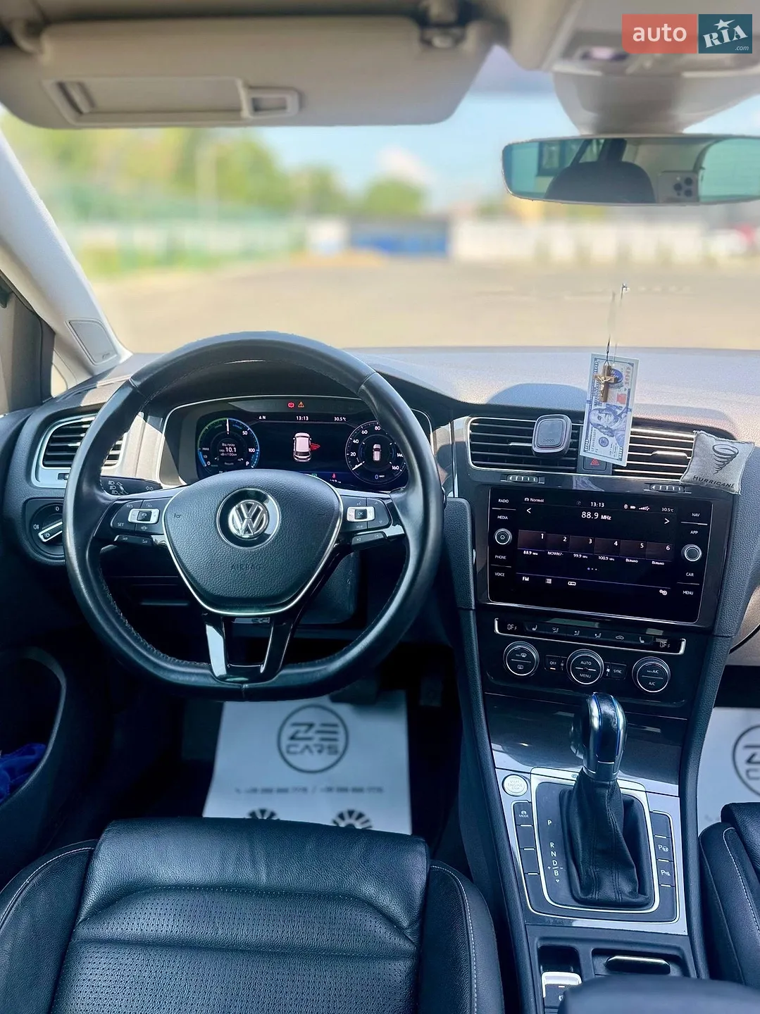 2019 Volkswagen Golf - мініатюра 3