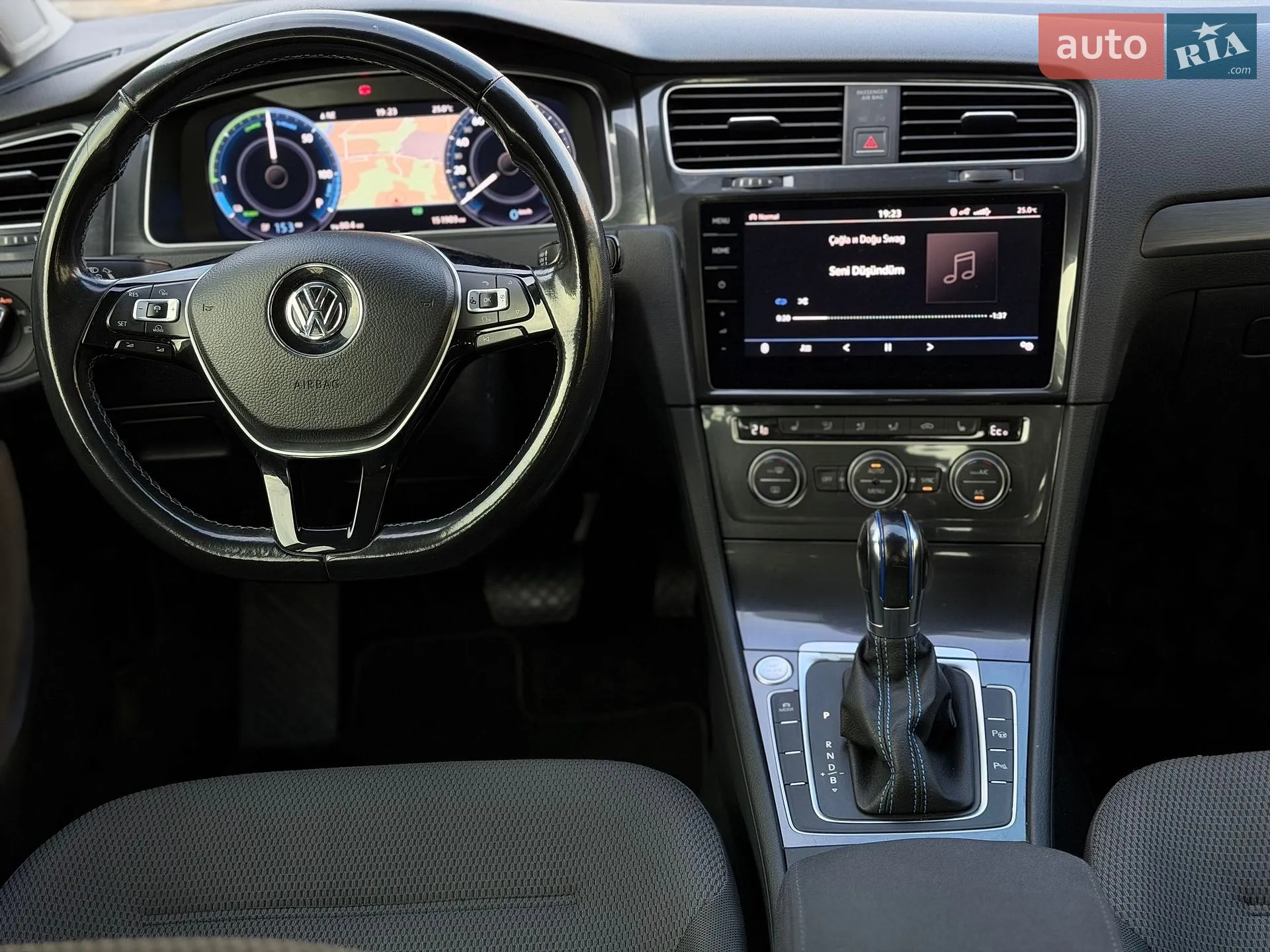 2017 Volkswagen Golf - мініатюра 31