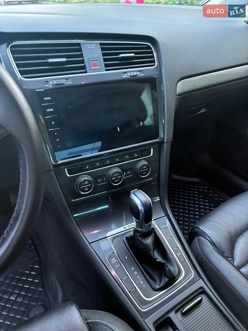 2017 Volkswagen Golf - мініатюра 9
