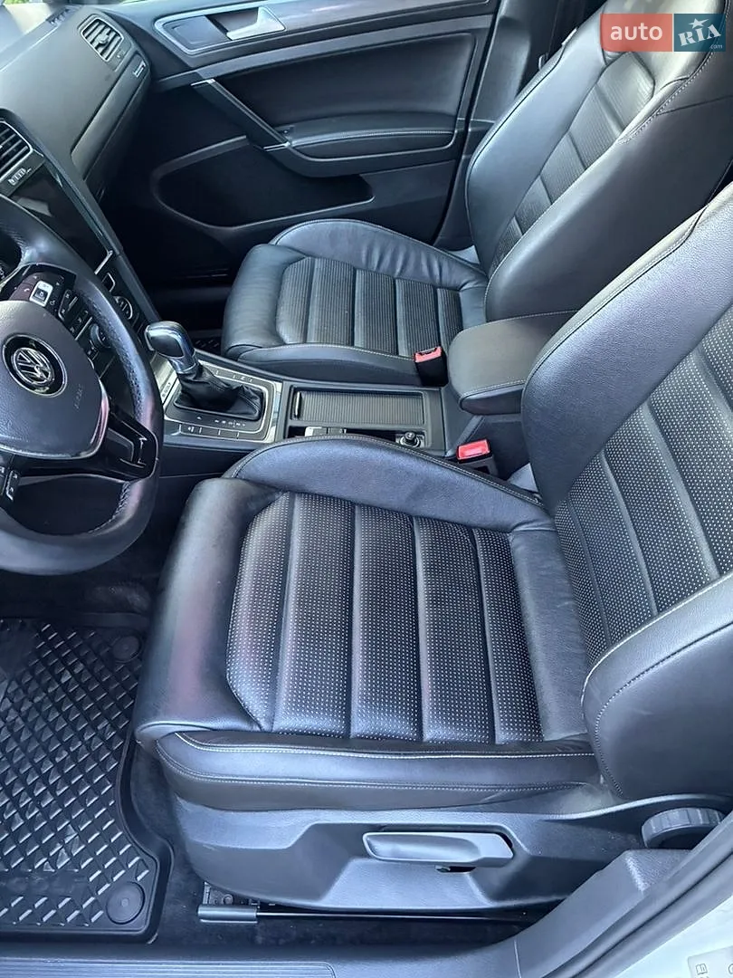 2017 Volkswagen Golf - мініатюра 10