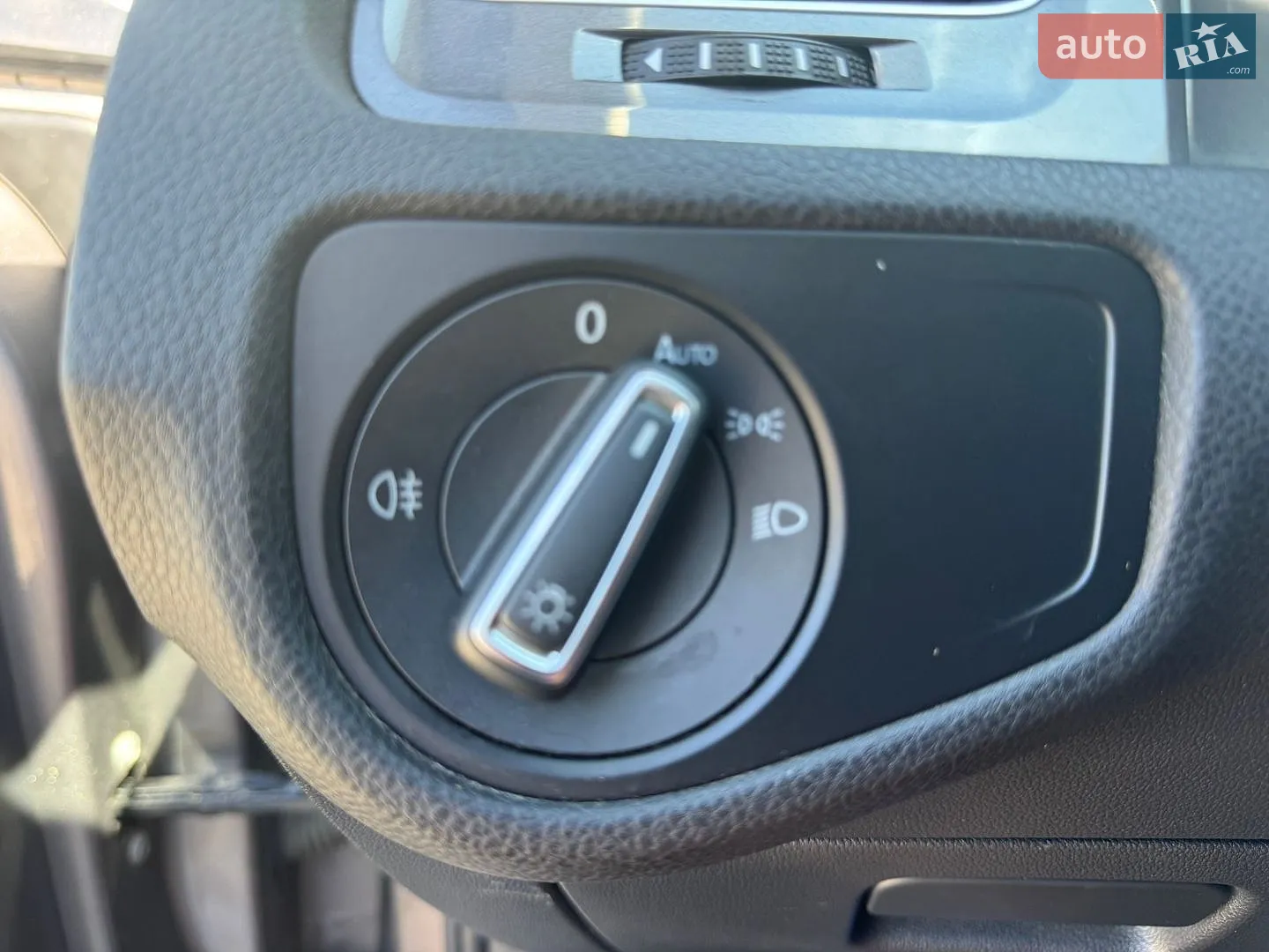 2015 Volkswagen Golf - мініатюра 12