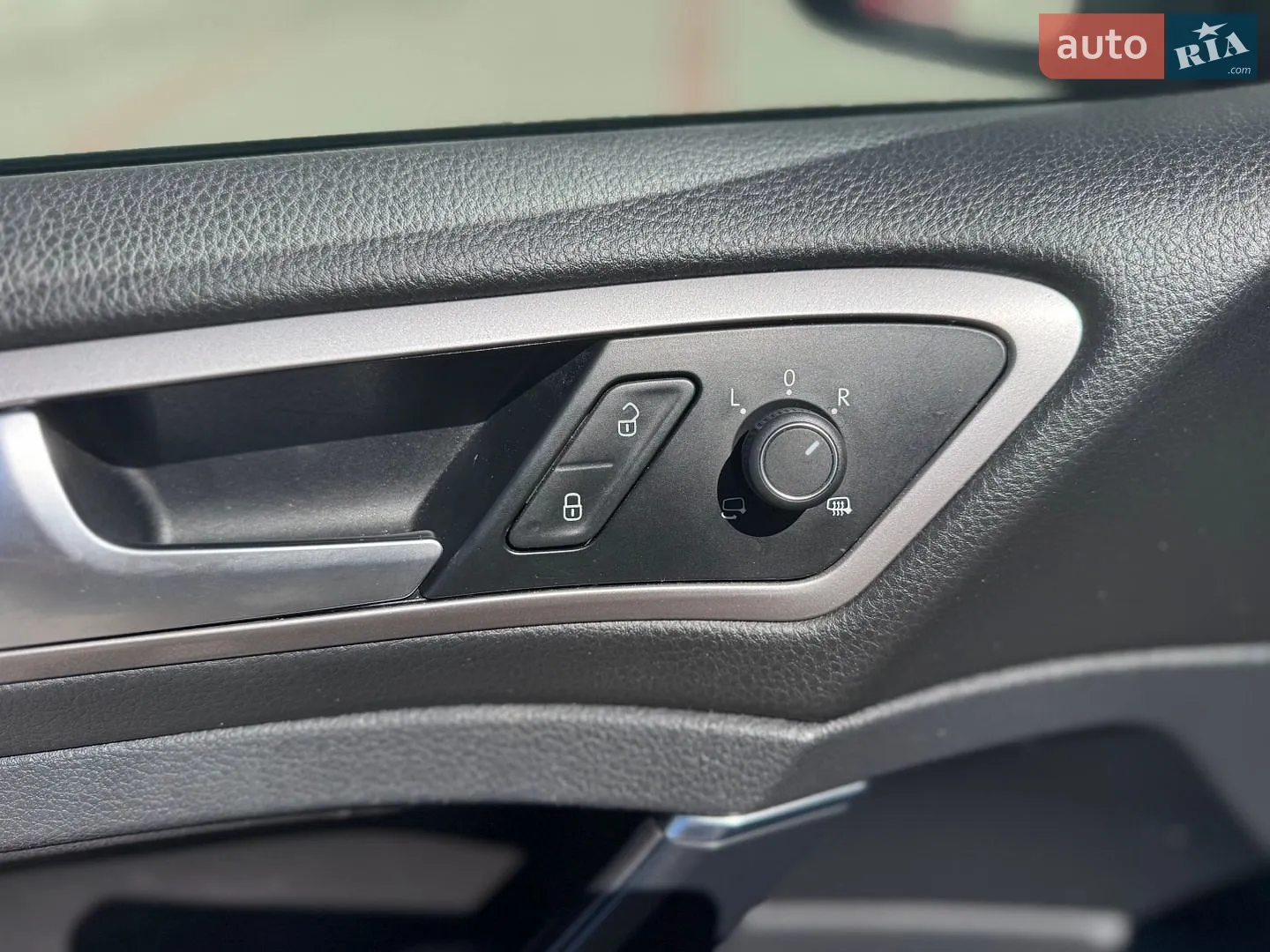 2015 Volkswagen Golf - мініатюра 27