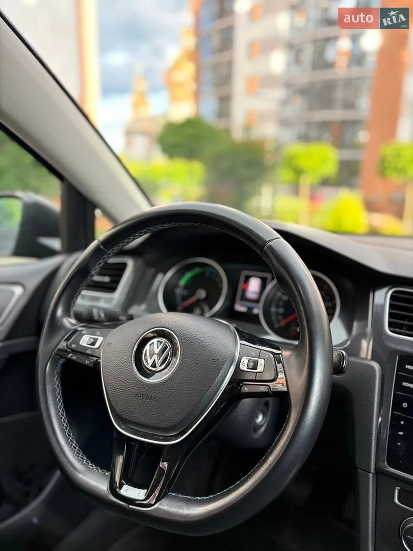 2017 Volkswagen Golf - мініатюра 30