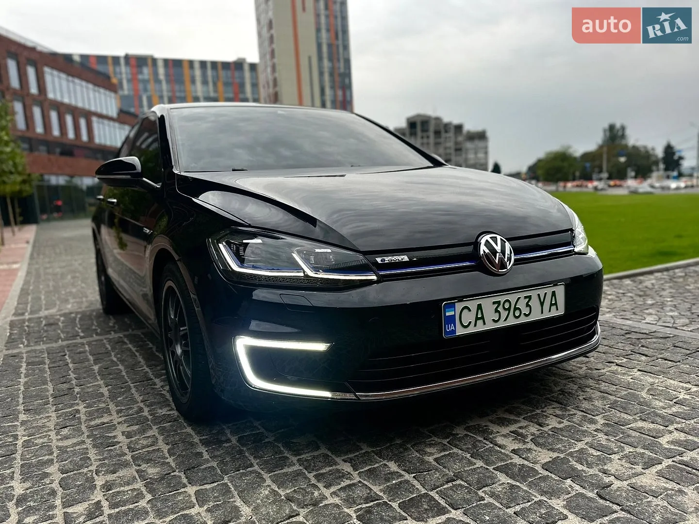 2017 Volkswagen Golf - мініатюра 2
