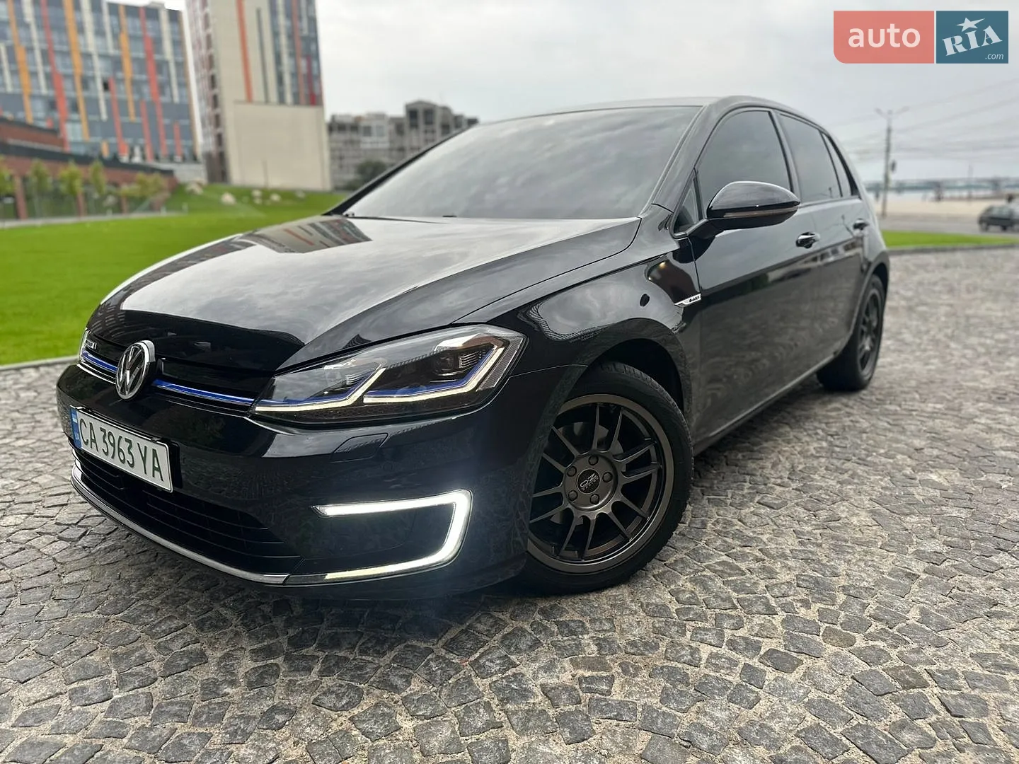 2017 Volkswagen Golf - мініатюра 32