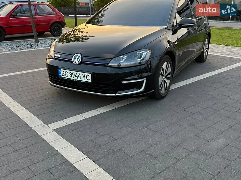 Volkswagen e-Golf 2014